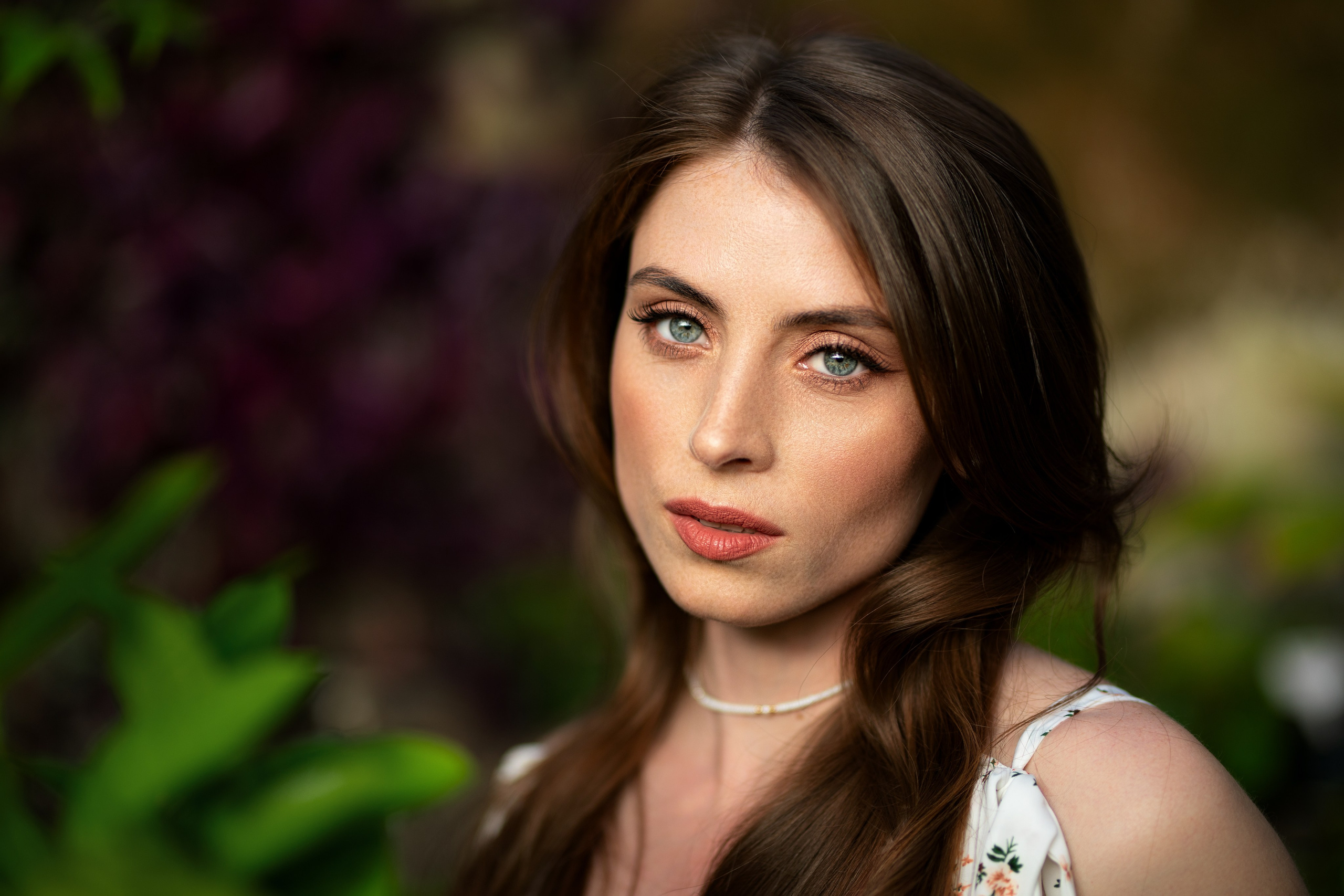 Фотосессия с Надеждой с люпинами в формате «для себя». Дмитрий Шульгин, портретный фотограф в Воронеже