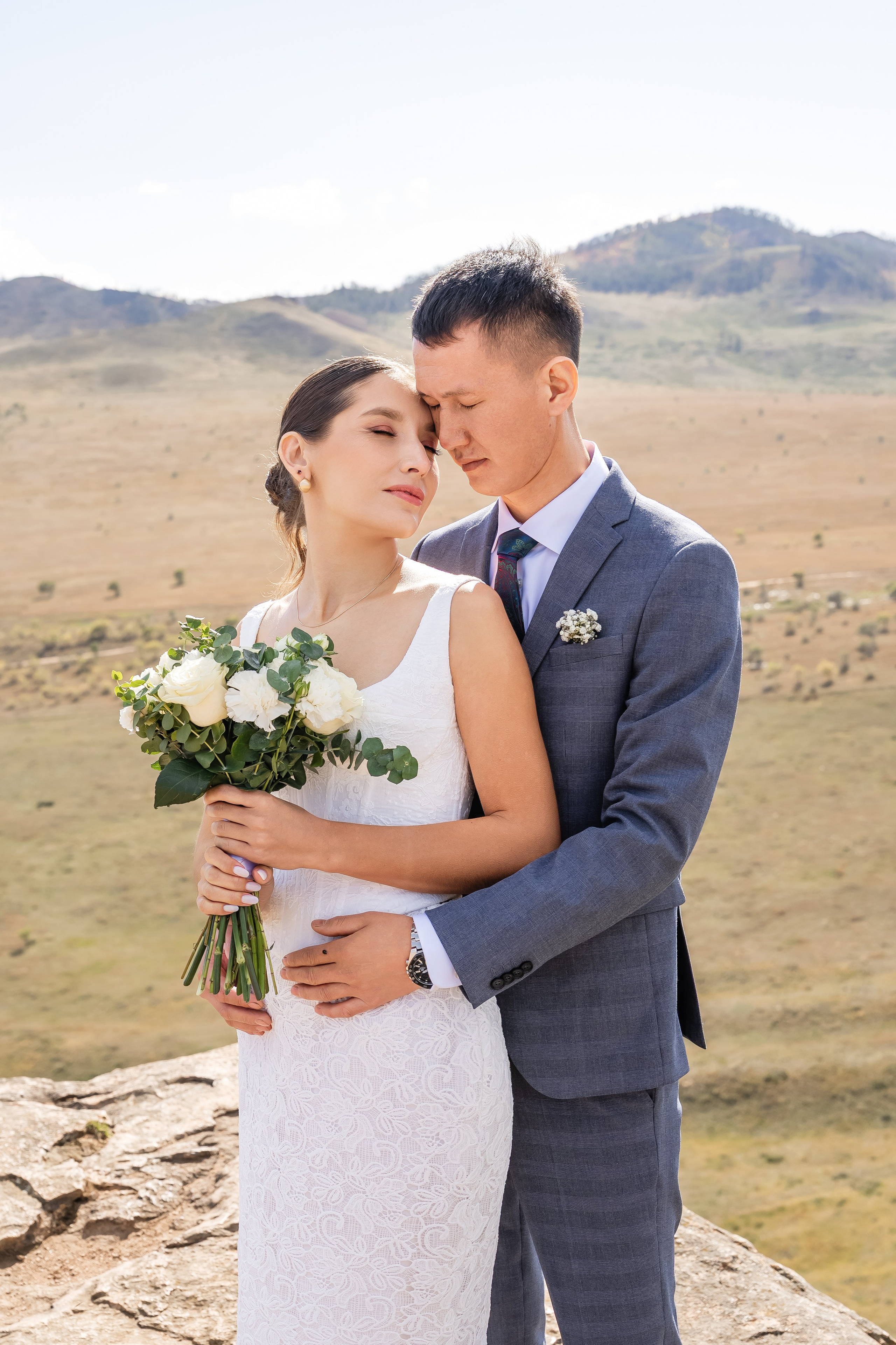 Сентябрь. Фотограф и видеограф в Улан-Удэ: Аюна Габагуева и Артём Шаханов