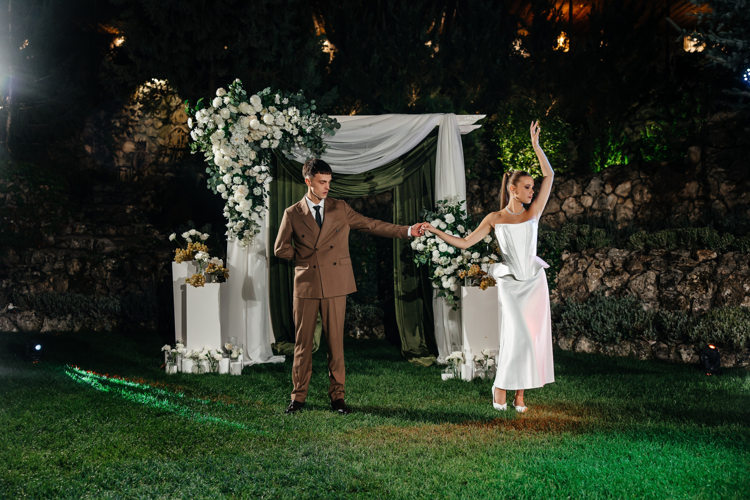 Анонс свадьбы для Павла и Евгении. Усадьба Феодоро. Свадебный фотограф в Крыму и Севастополе Ольга Баскакова