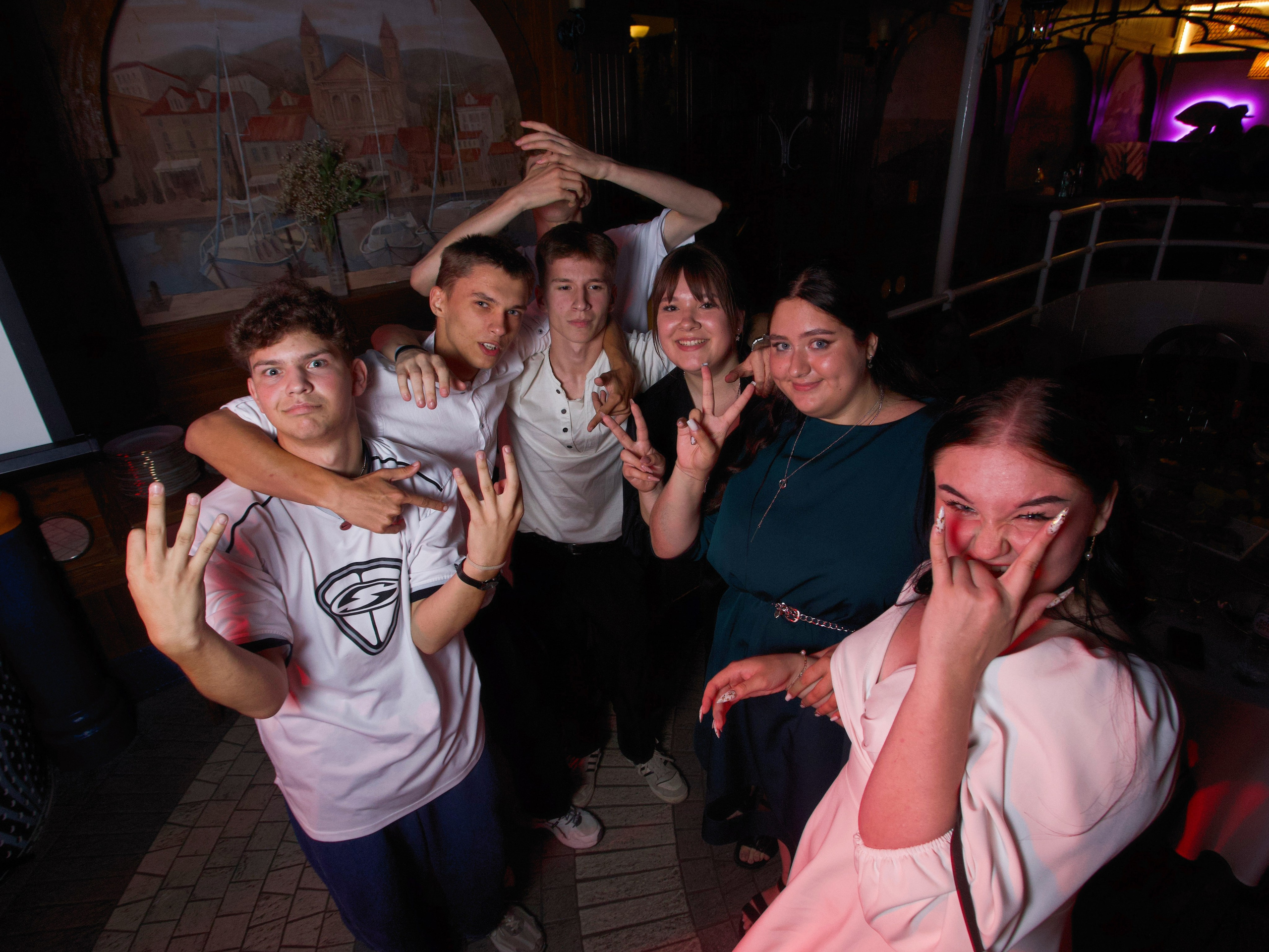 ВЫПУСКНОЙ «КОКОМО» 27.06.24. Репортажный фотограф Анапа