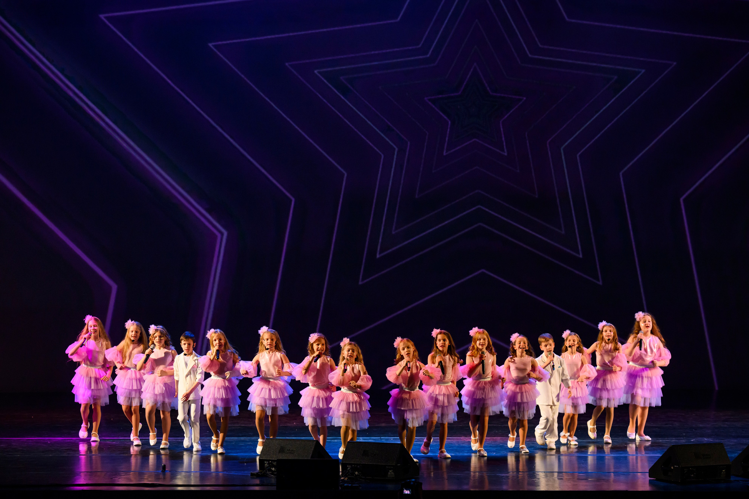 23 апреля, часть 1, БКЗ Октябрьский, г. Санкт-Петербург. Золотое яблочко