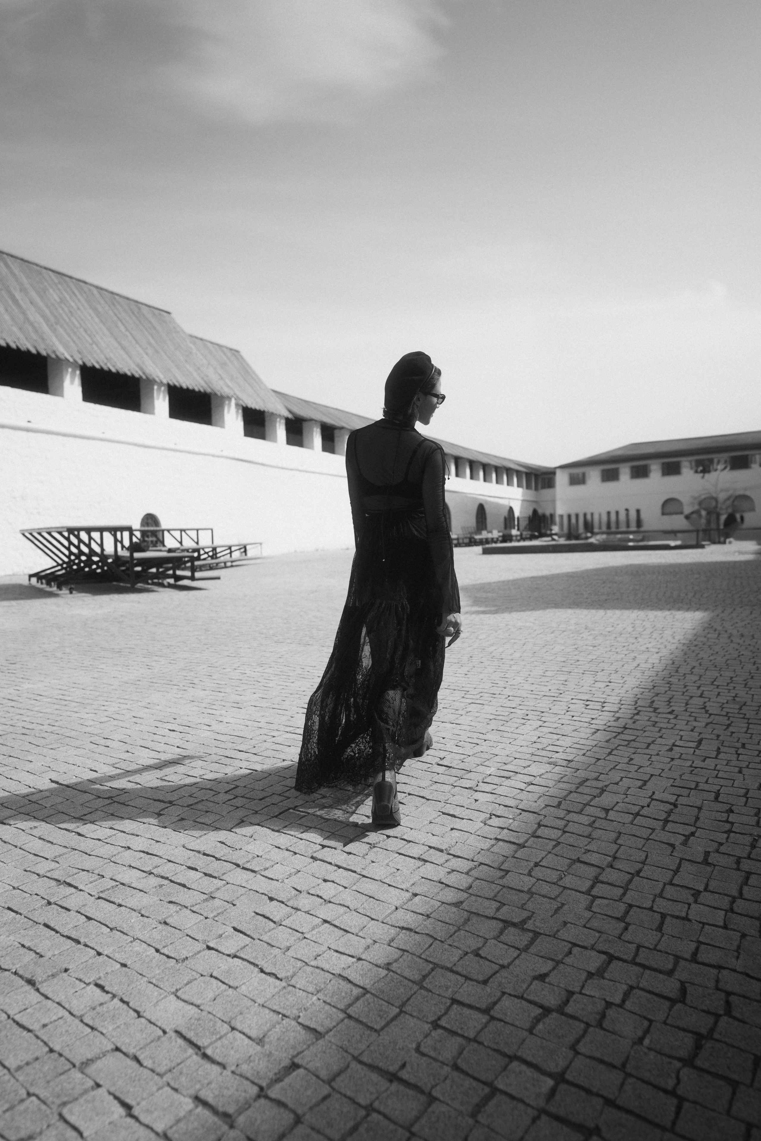 Street Photoshoot with Designer Roza in Kazan — Anton Avanzato