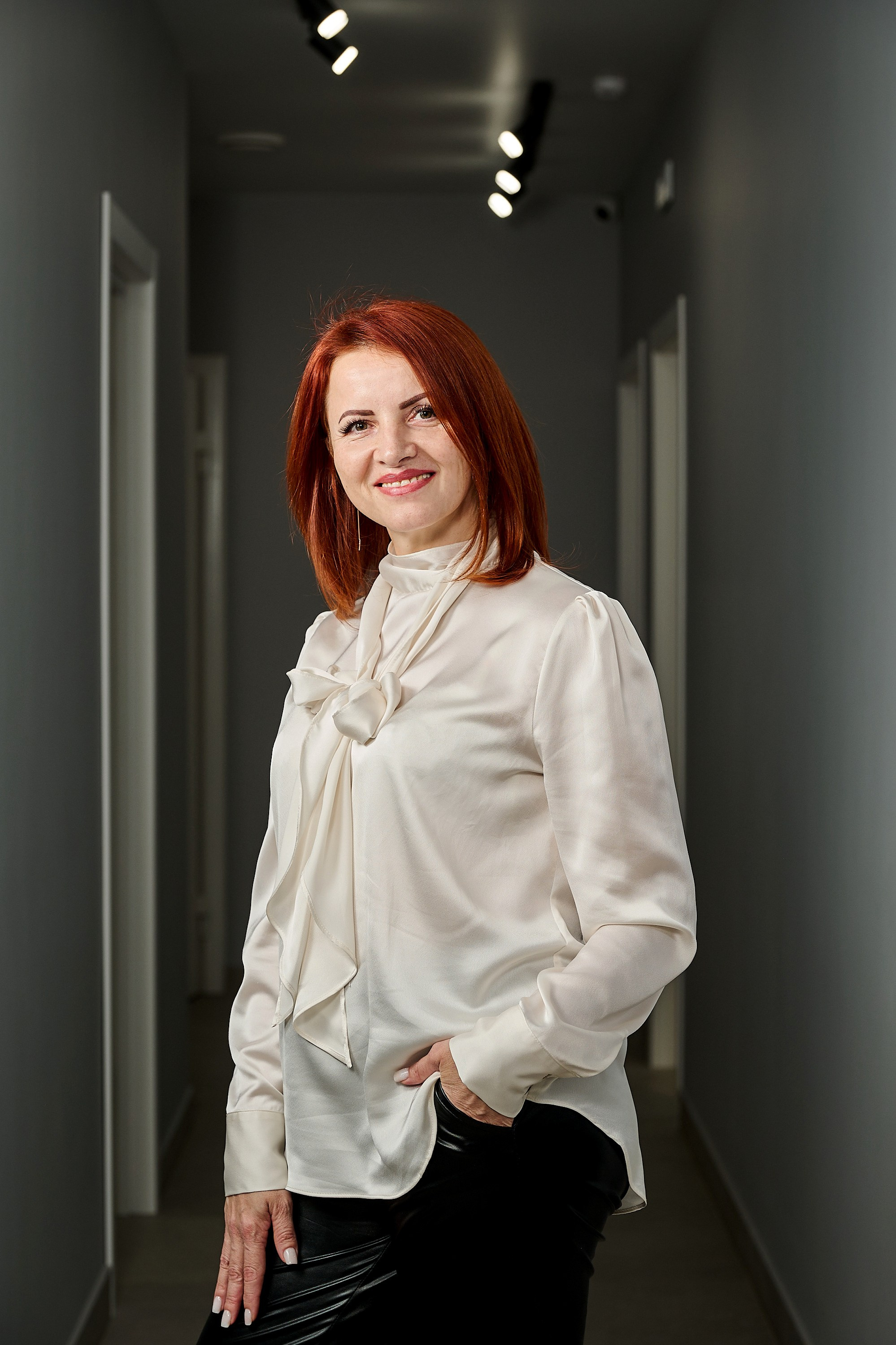 Бизнес-портрет, коллективы, профессии. Выпускные альбомы. Предметная и контент съёмка. Фотостудия Klass