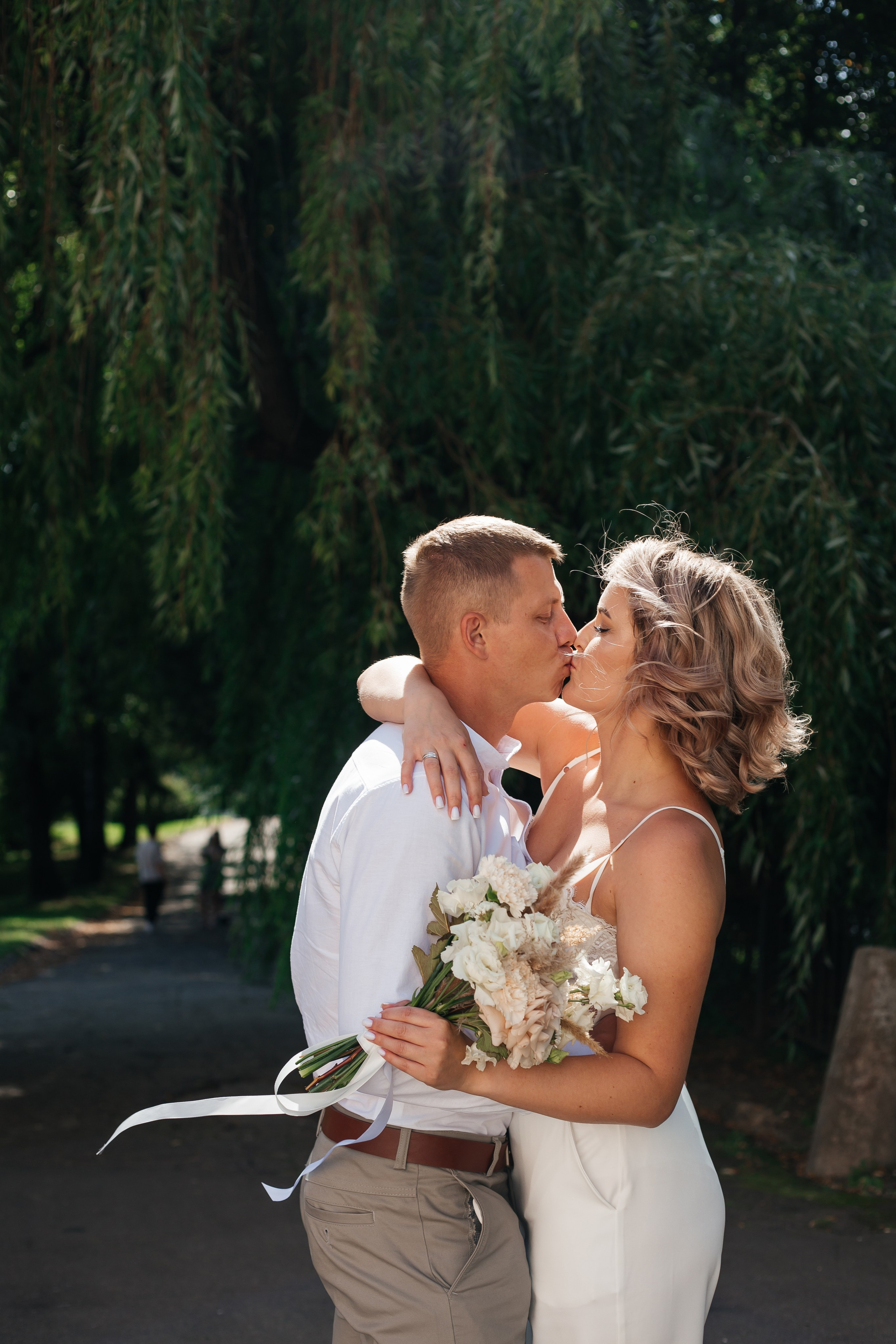 Свадебная прогулка в Усадьбе Марфино. Фотограф Дмитров и МО Валентина Халикова