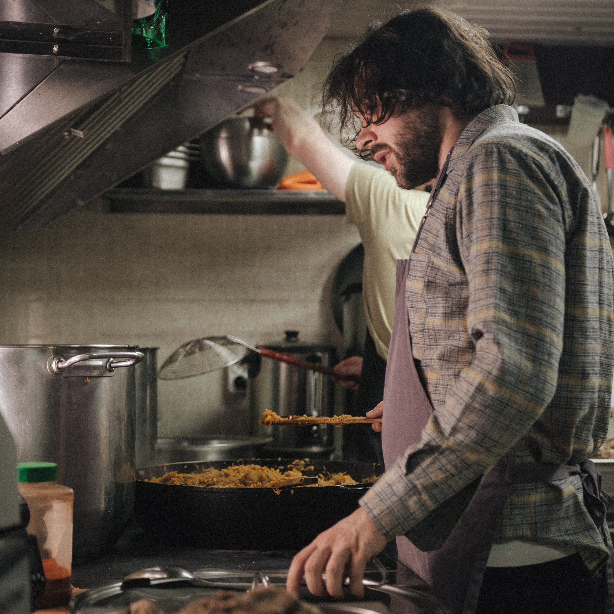 Снова готовка для кормления бездомных. Фотограф в Москве Максим Скоробогатов