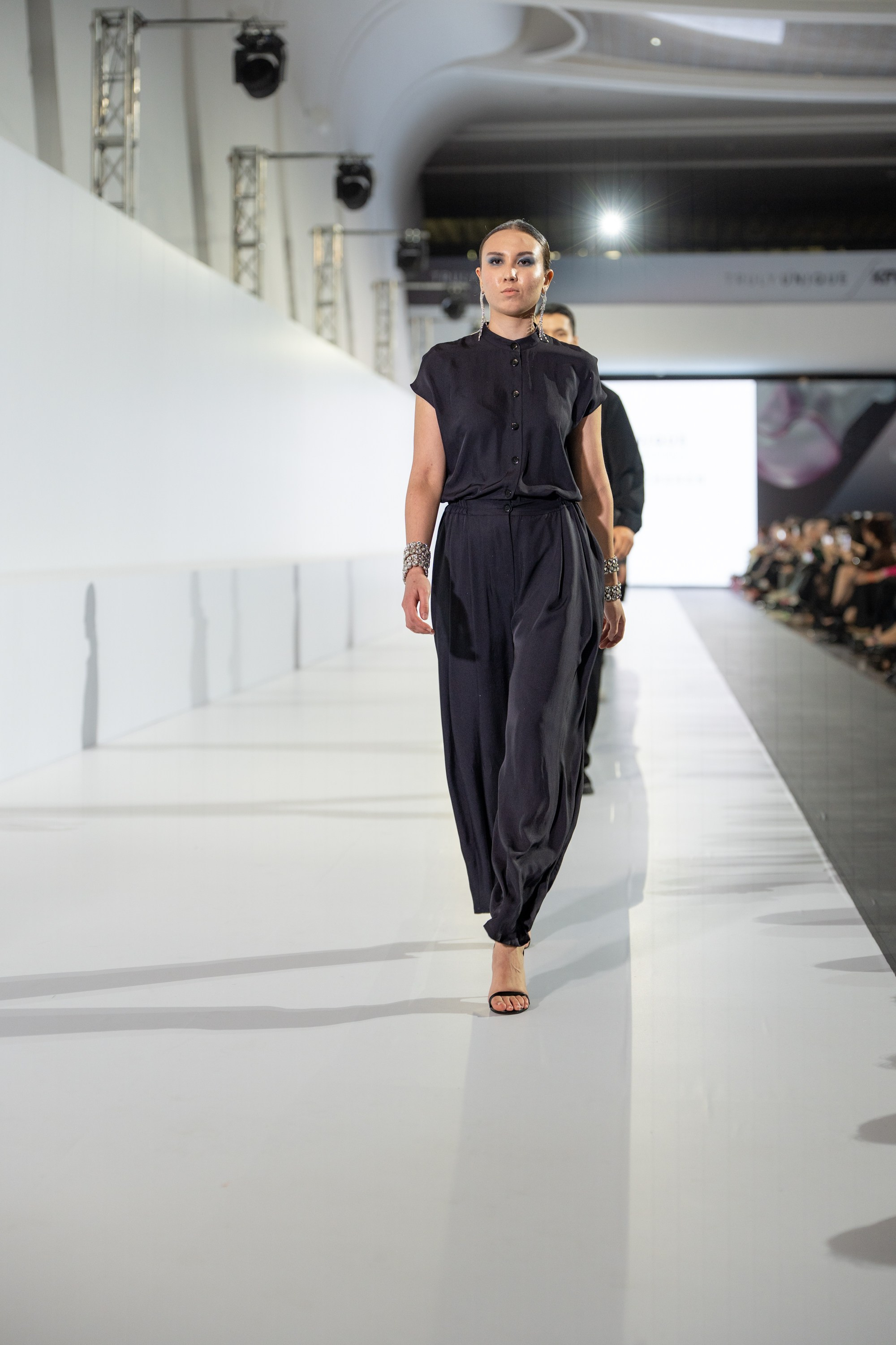 Truly Unique by Alexey ChZhen. Сайт Алматинского НЮ АРТ, будуар и фэшн фотографа Дениса Карпенко