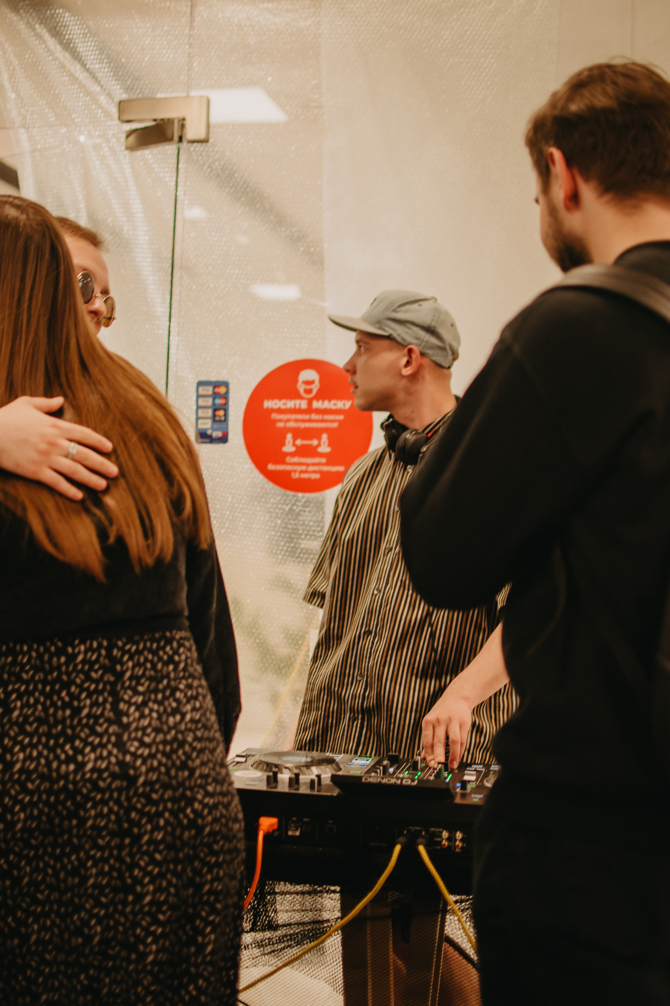 Открытие магазина концептуального бренда одежды MIRBA. Контент фотограф Илья Урс