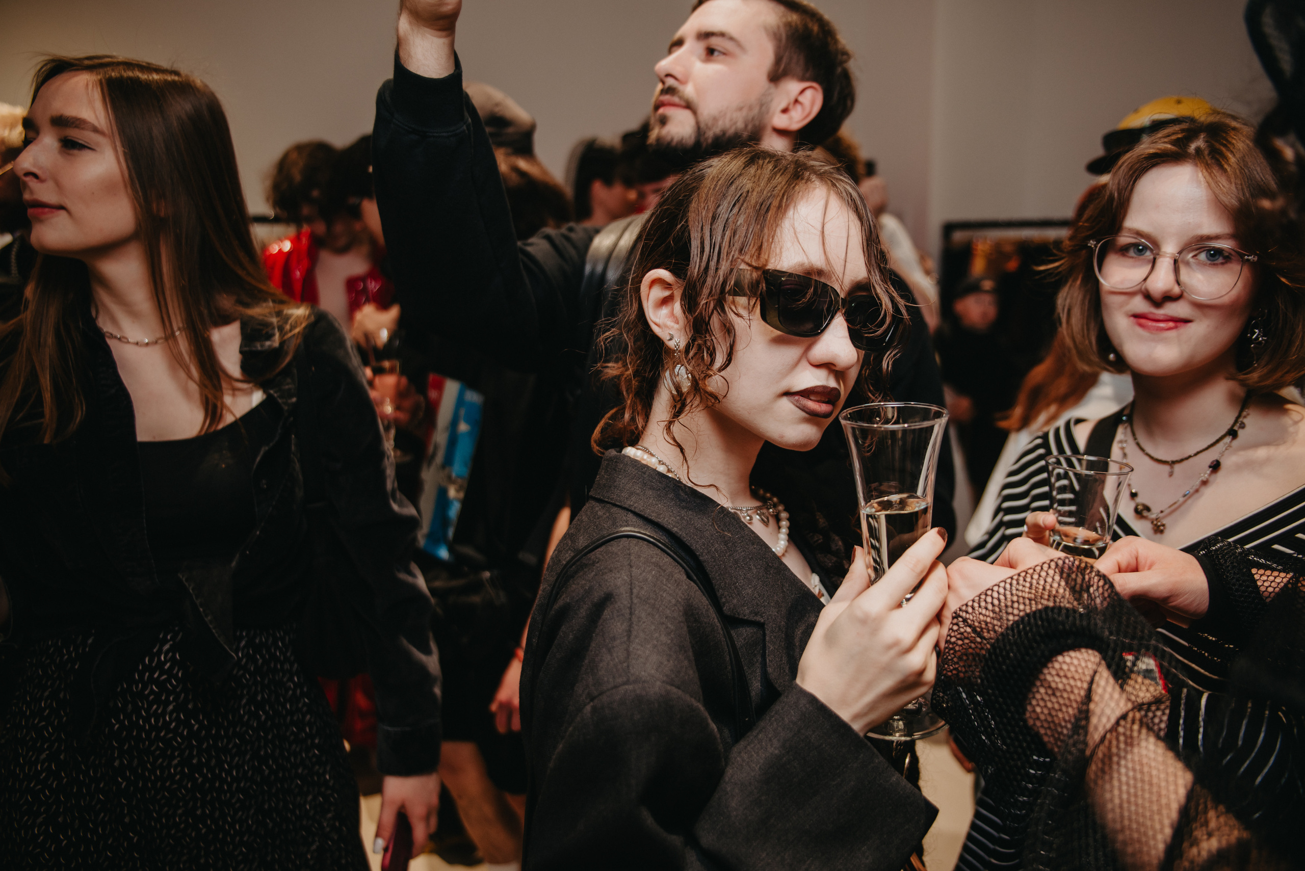 Открытие магазина концептуального бренда одежды MIRBA. Контент фотограф Илья Урс