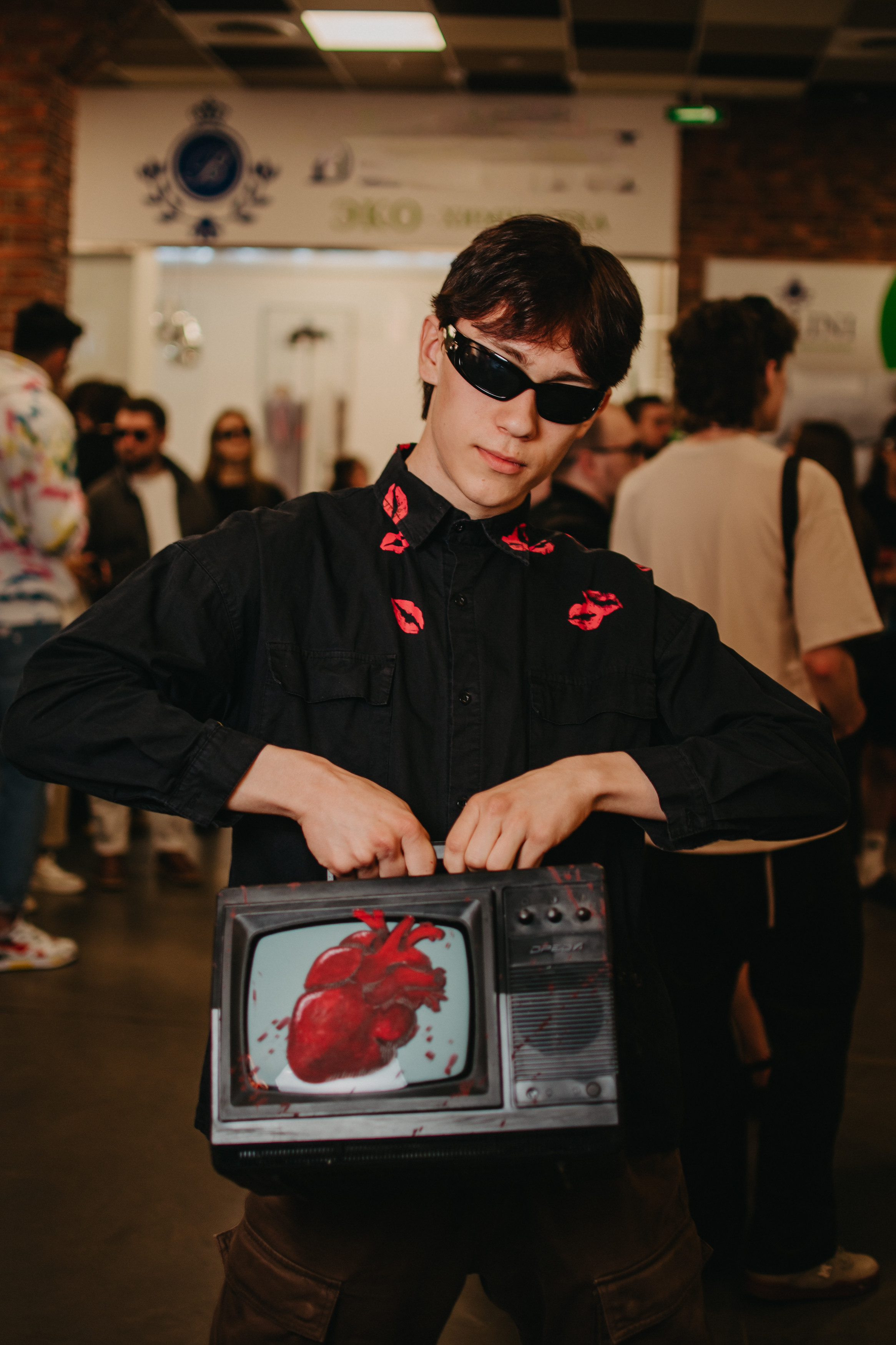 Открытие магазина концептуального бренда одежды MIRBA. Контент фотограф Илья Урс