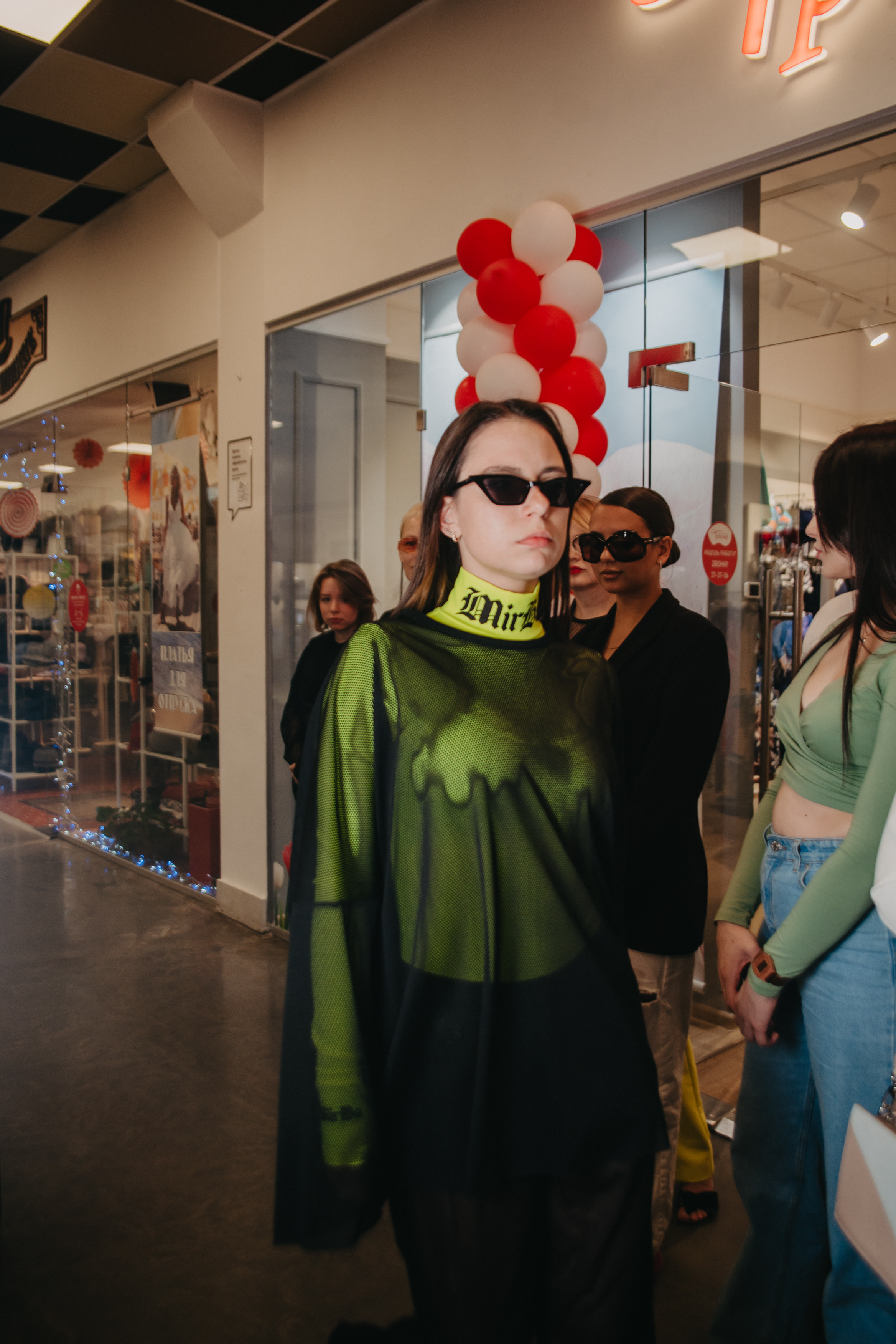 Открытие магазина концептуального бренда одежды MIRBA. Контент фотограф Илья Урс