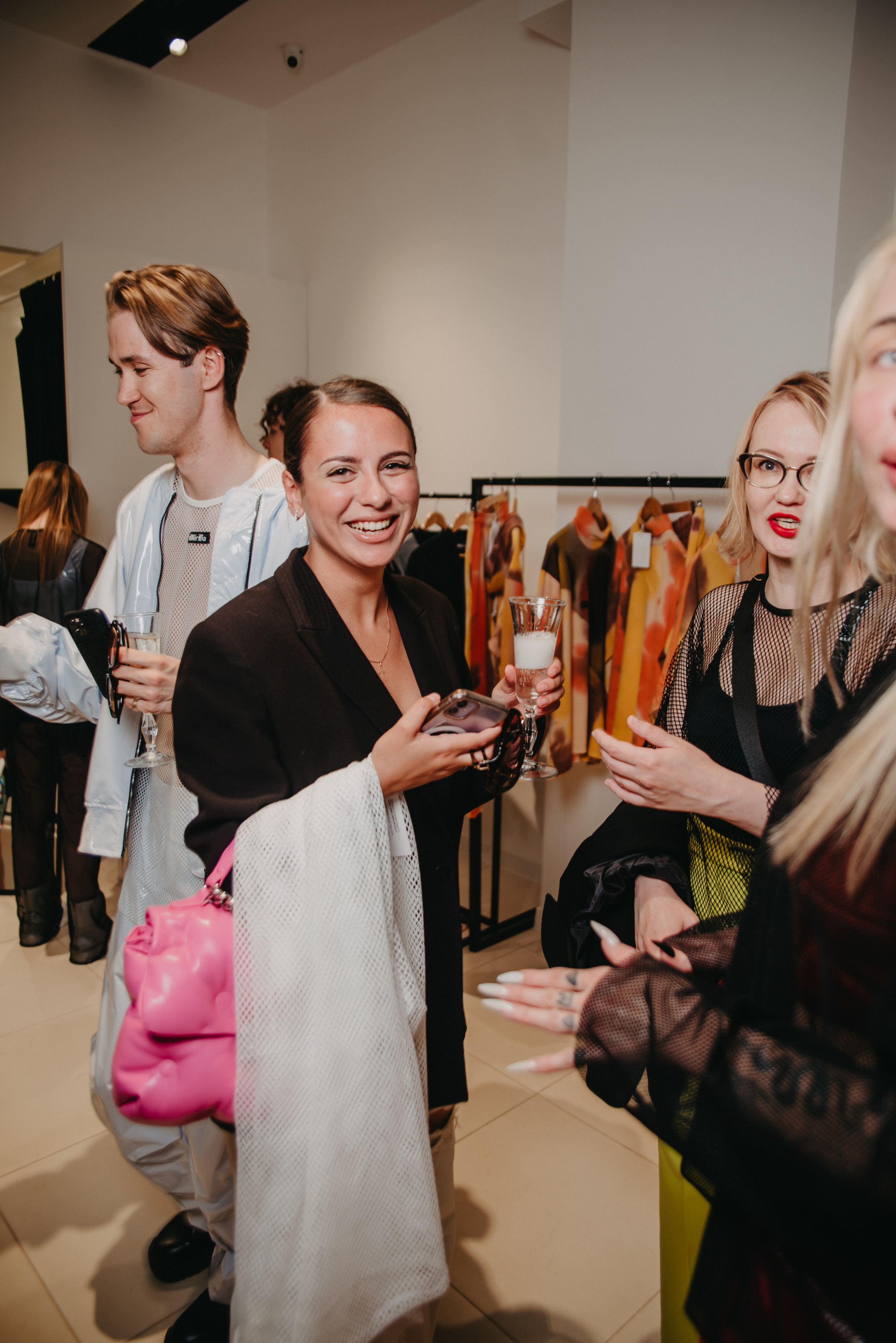 Открытие магазина концептуального бренда одежды MIRBA. Контент фотограф Илья Урс