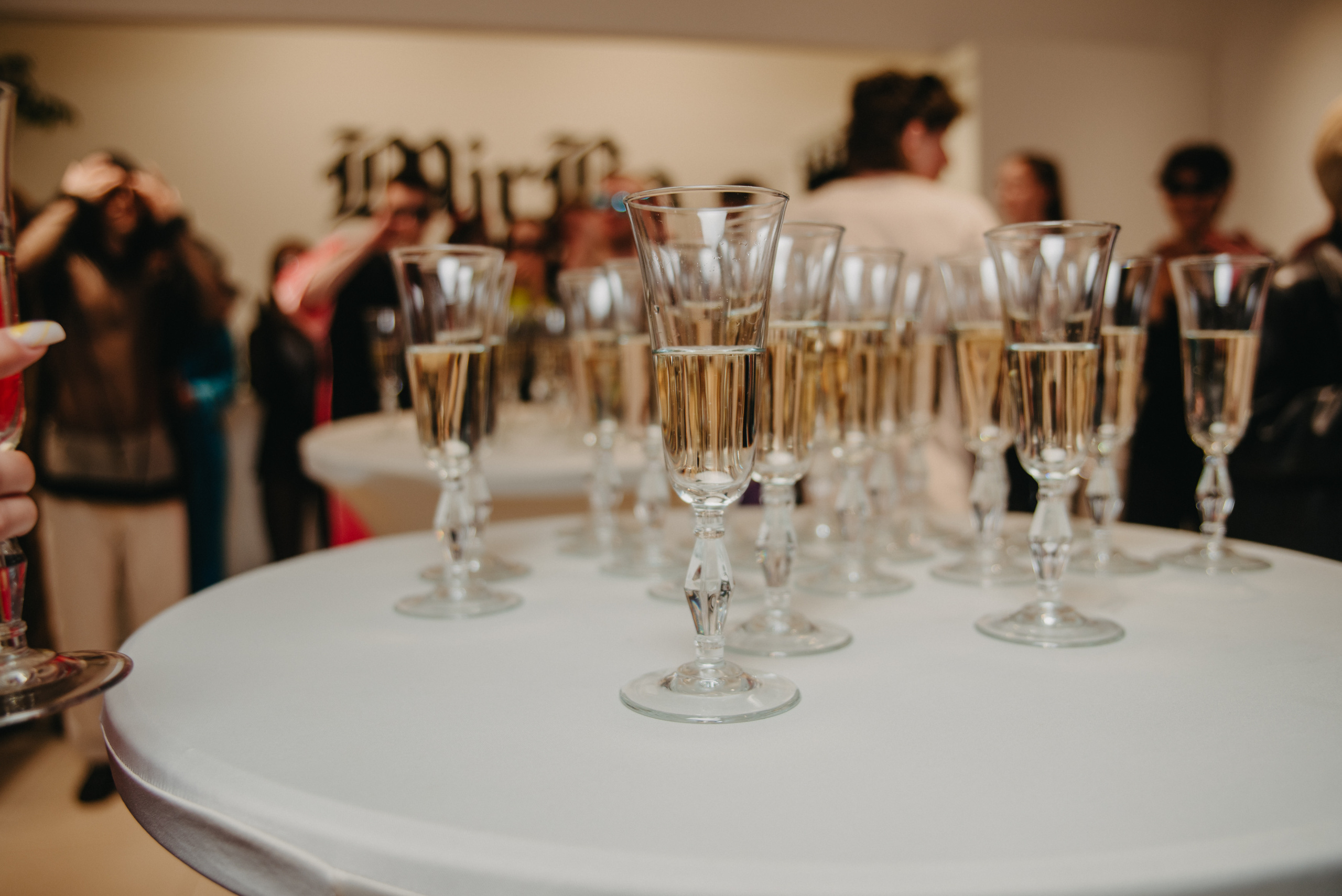 Открытие магазина концептуального бренда одежды MIRBA. Контент фотограф Илья Урс