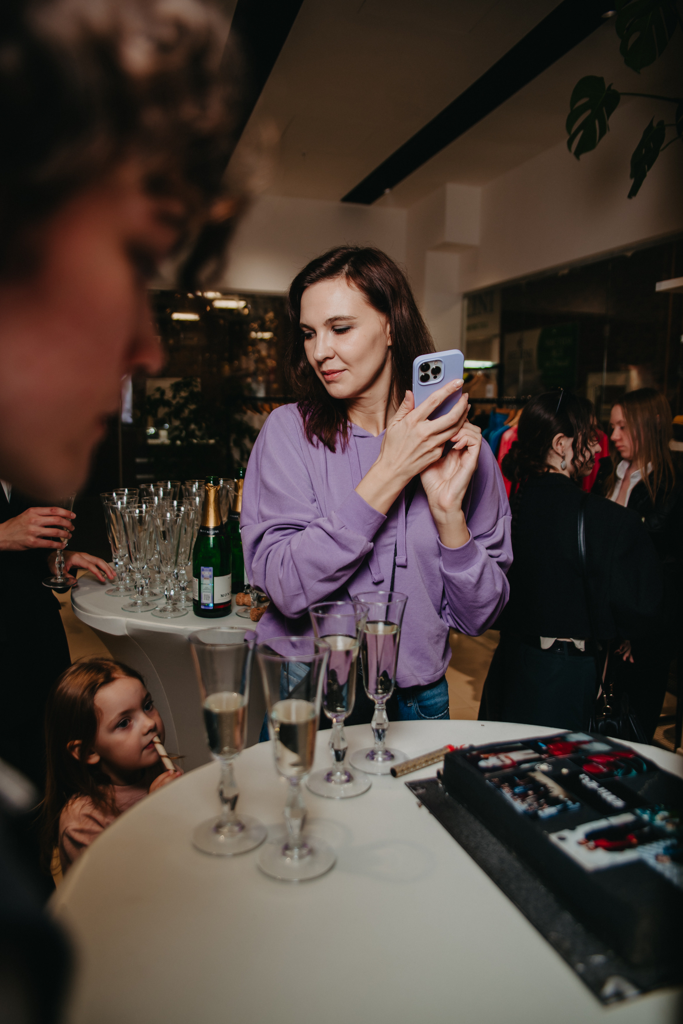 Открытие магазина концептуального бренда одежды MIRBA. Контент фотограф Илья Урс