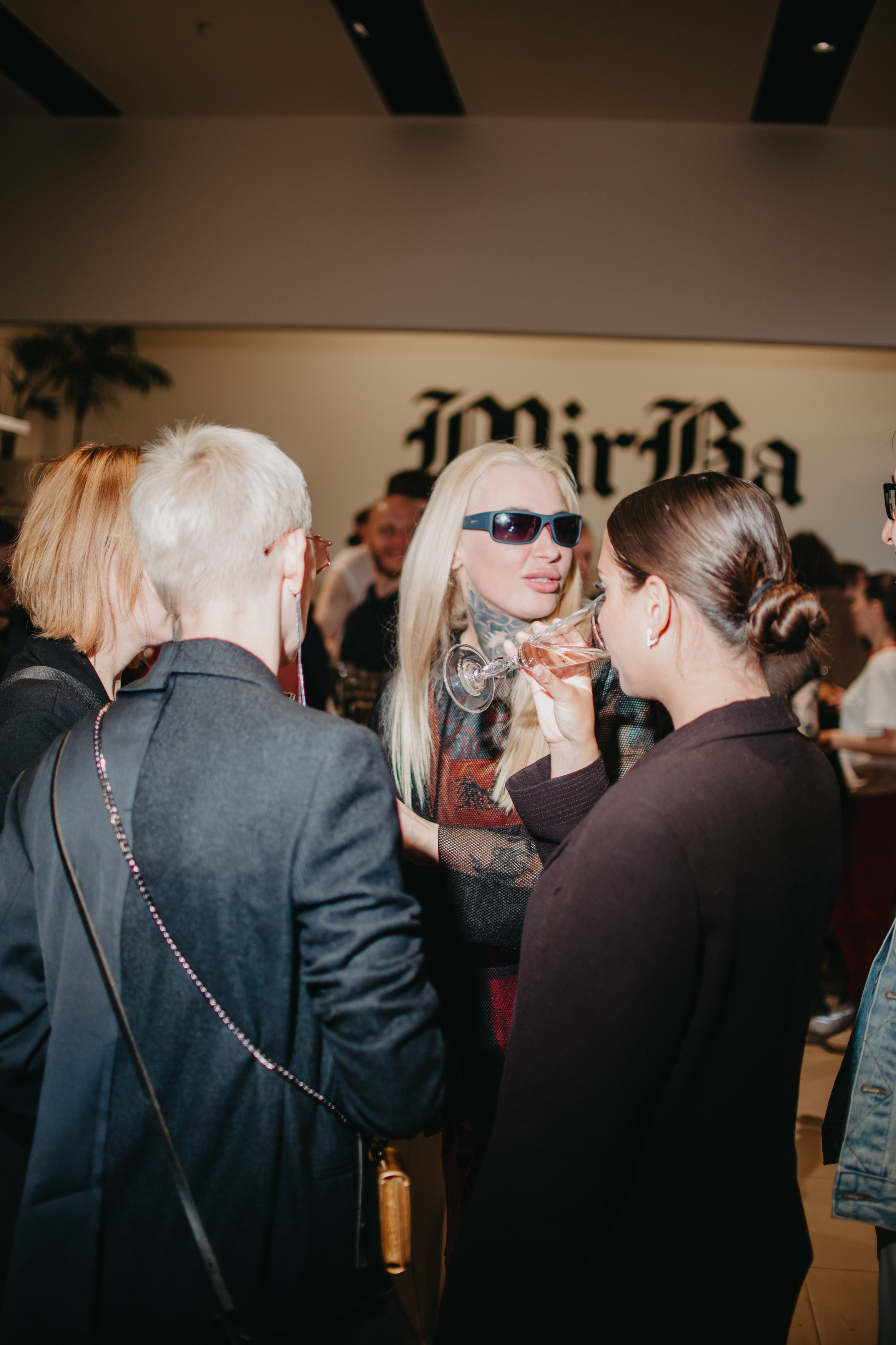 Открытие магазина концептуального бренда одежды MIRBA. Контент фотограф Илья Урс