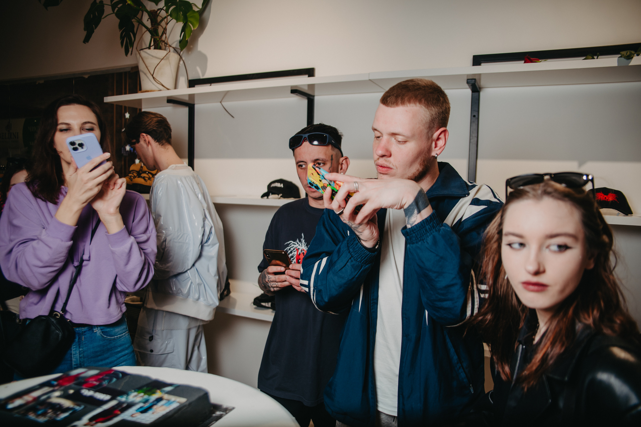 Открытие магазина концептуального бренда одежды MIRBA. Контент фотограф Илья Урс