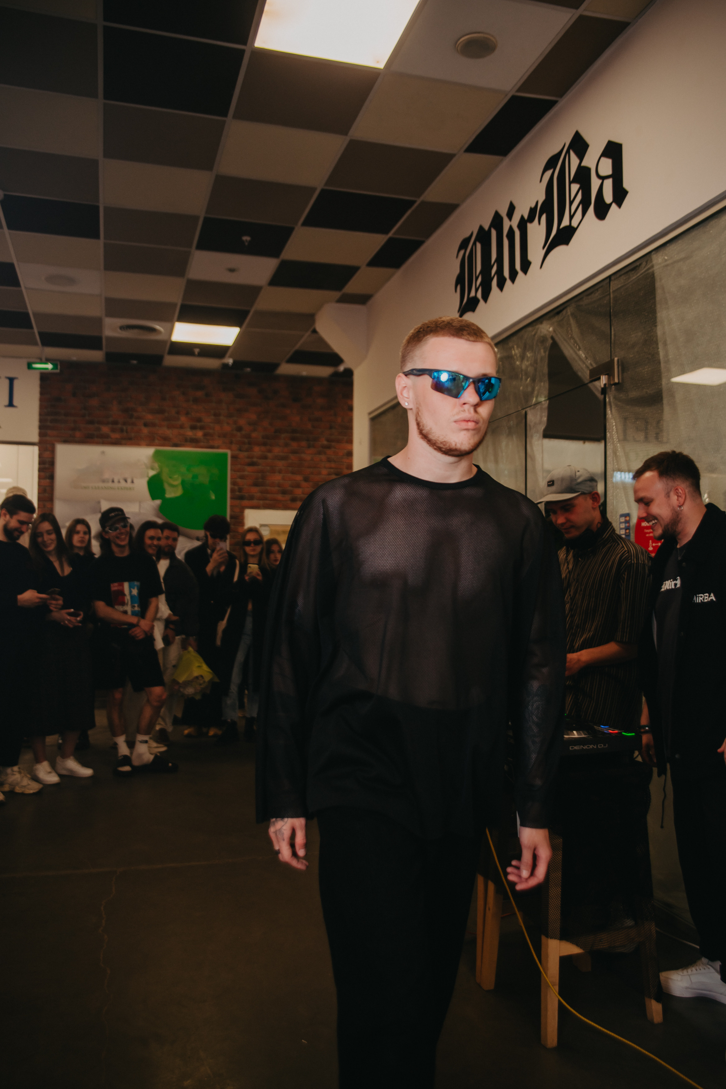 Открытие магазина концептуального бренда одежды MIRBA. Контент фотограф Илья Урс