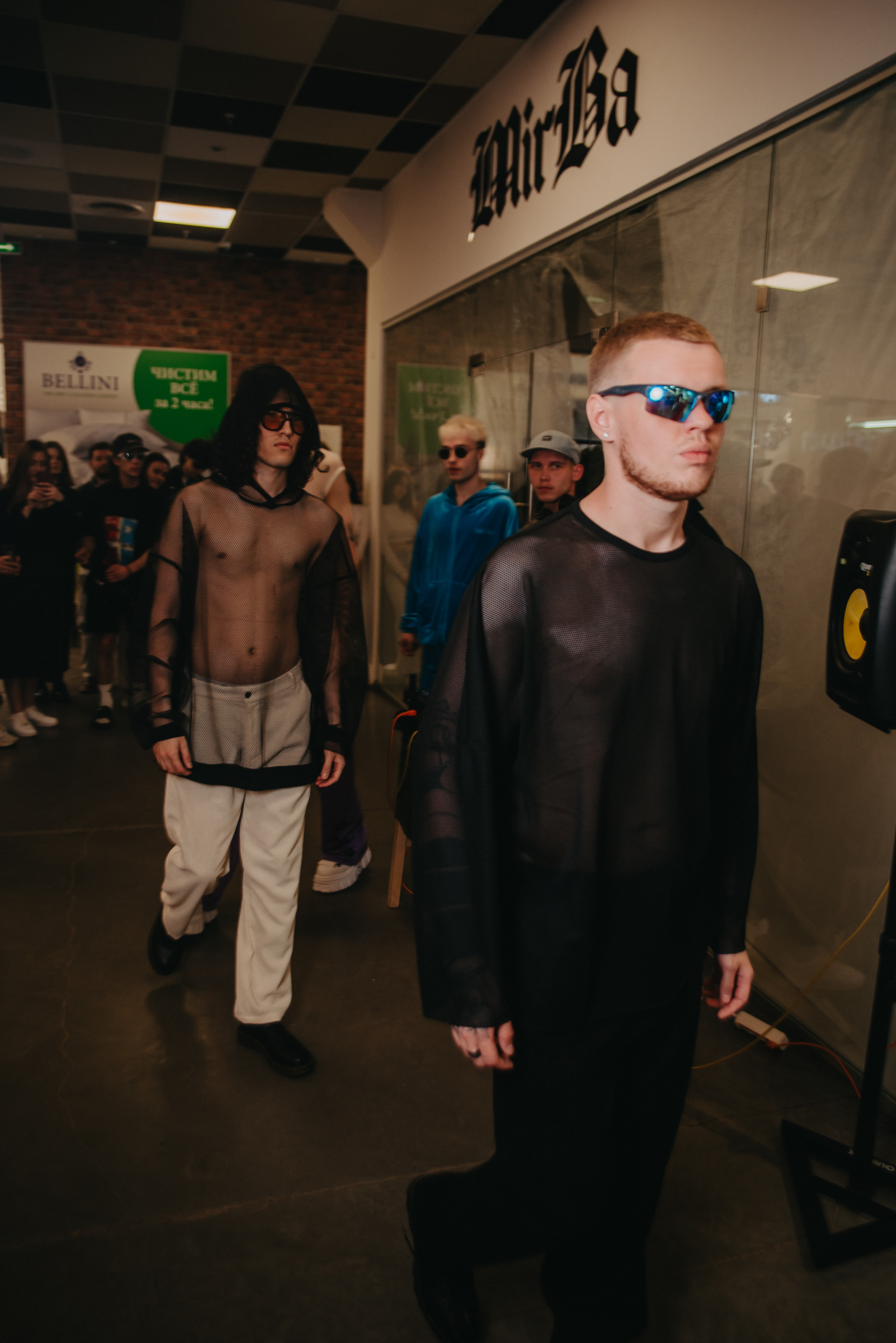 Открытие магазина концептуального бренда одежды MIRBA. Контент фотограф Илья Урс