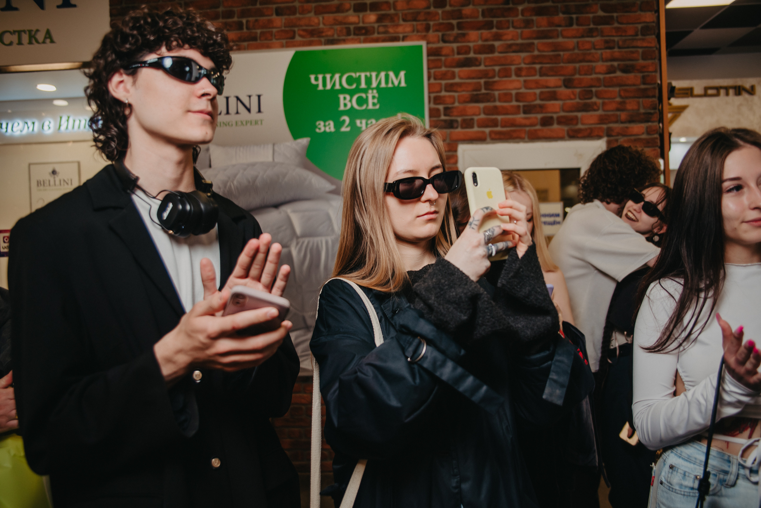 Открытие магазина концептуального бренда одежды MIRBA. Контент фотограф Илья Урс