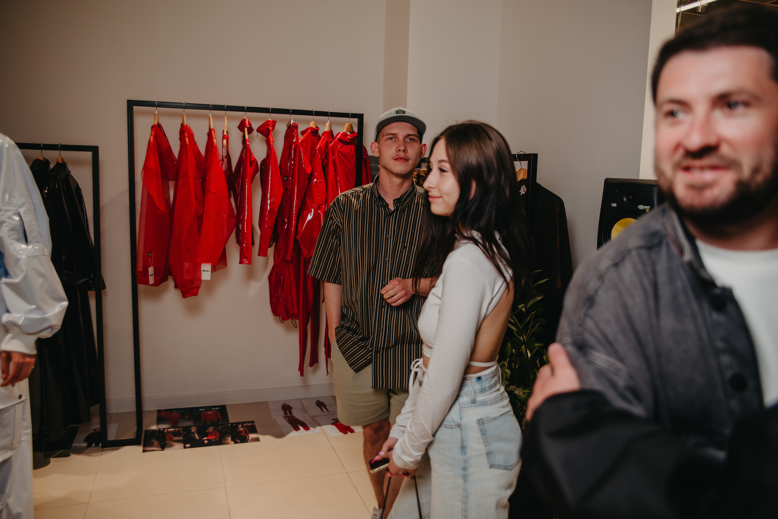 Открытие магазина концептуального бренда одежды MIRBA. Контент фотограф Илья Урс