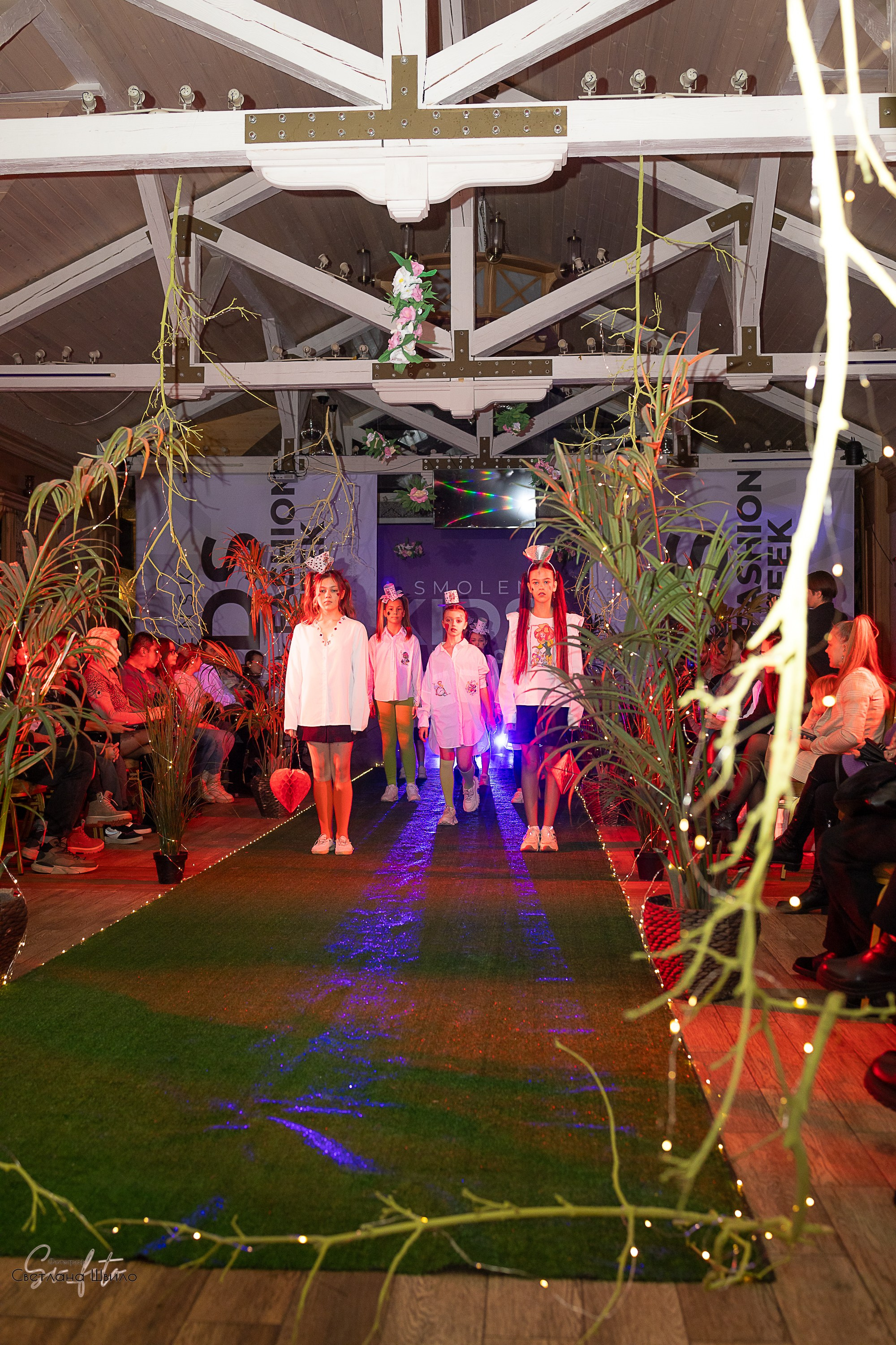 Smolensk Fashion Week_показы_ДЕНЬ 3_ФИНАЛ_Алиса в стране чудес. Главная