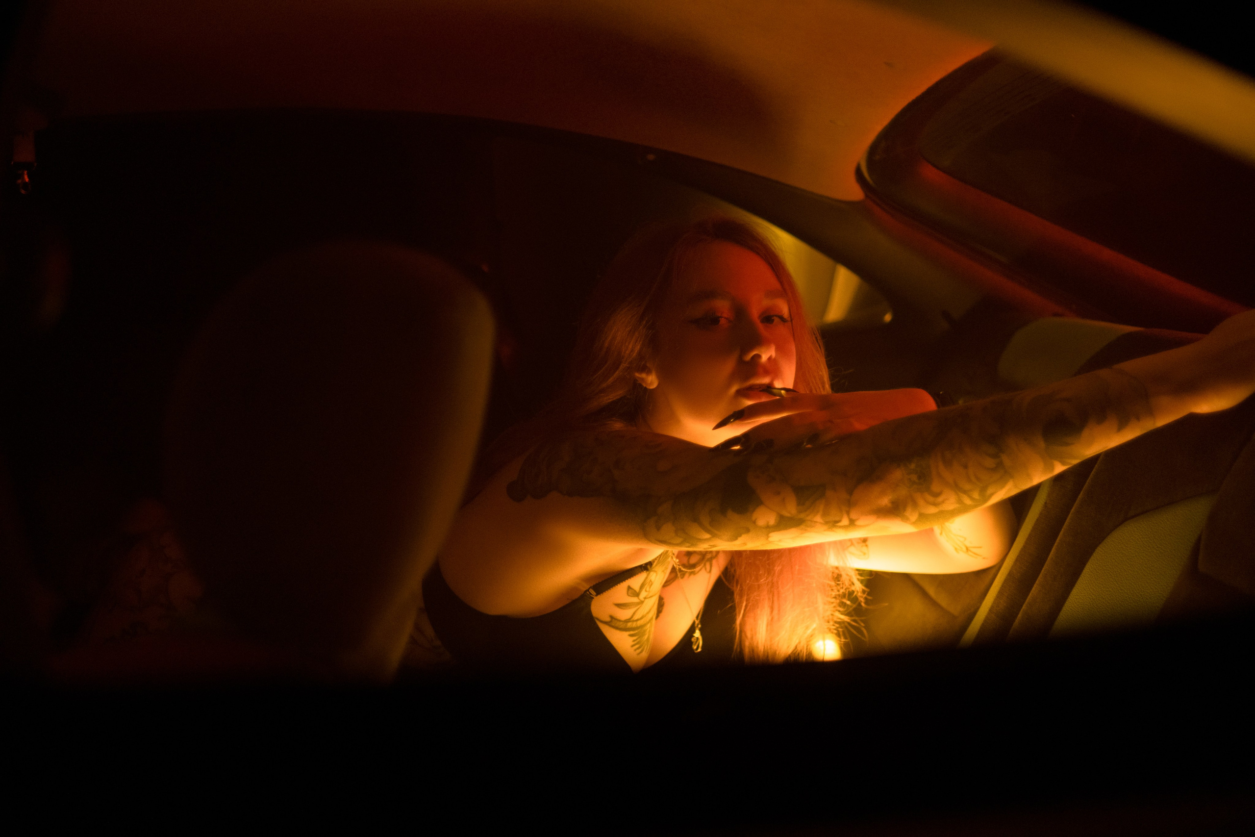 Вика и машина. Фотограф Коробова Екатерина