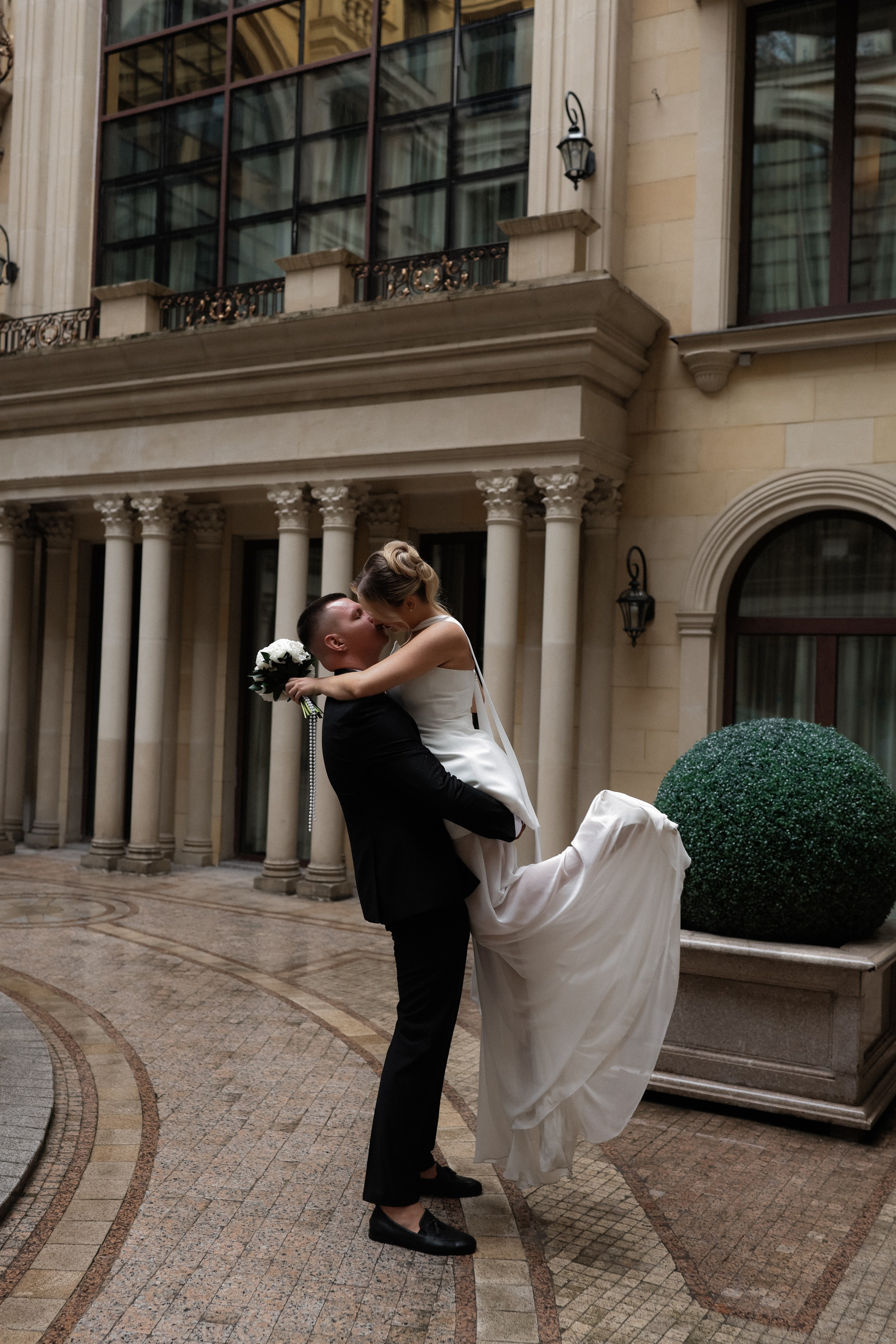 Laura and Artem's Wedding at the St. Regis Hotel. Свадебный фотограф в Москве Людмила Яковлева