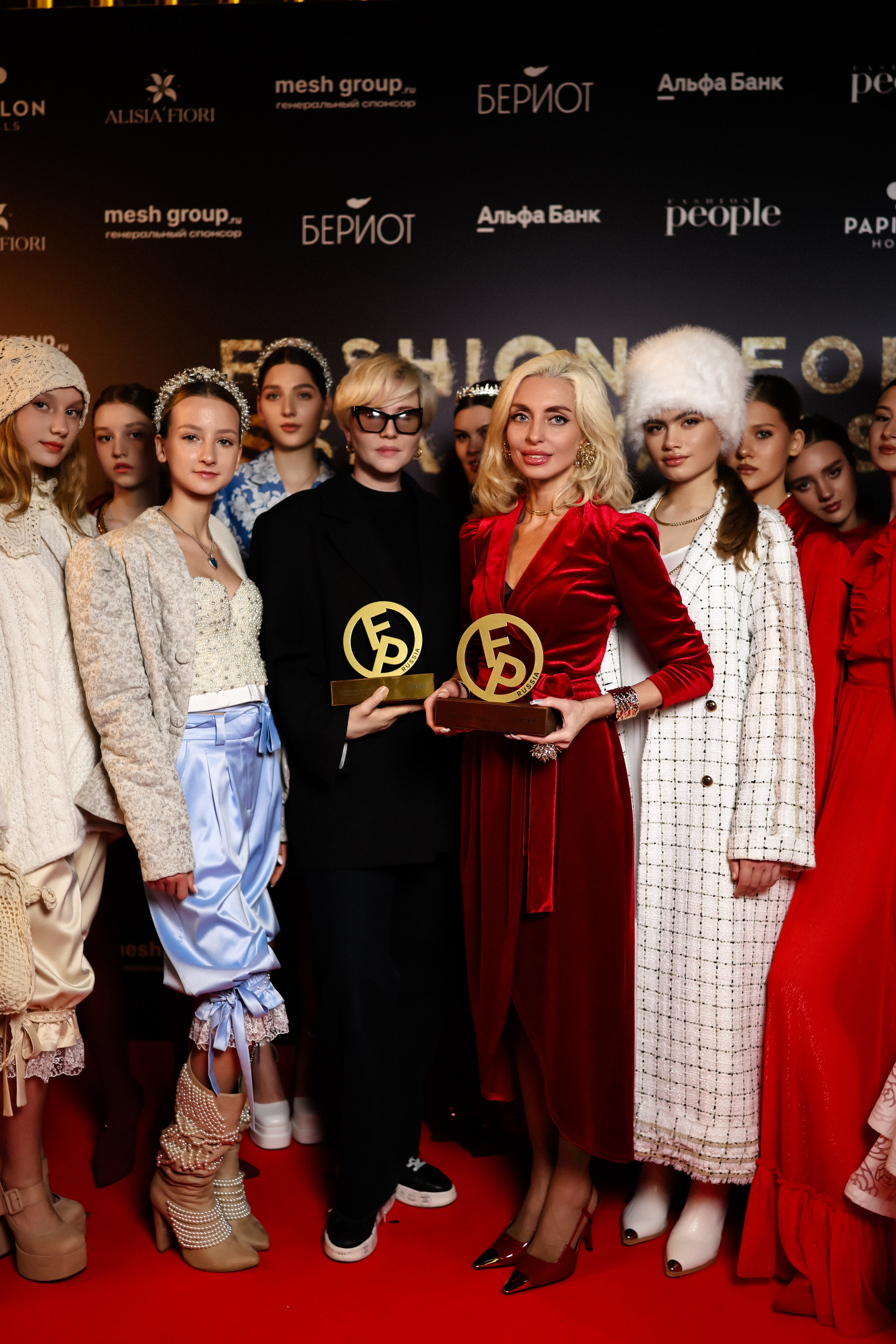 Burito, Город 312, Витта Чиковани, Кравц и другие… на премии Fashion People Russia Awards 2025. Свадебный фотограф в Москве Людмила Яковлева