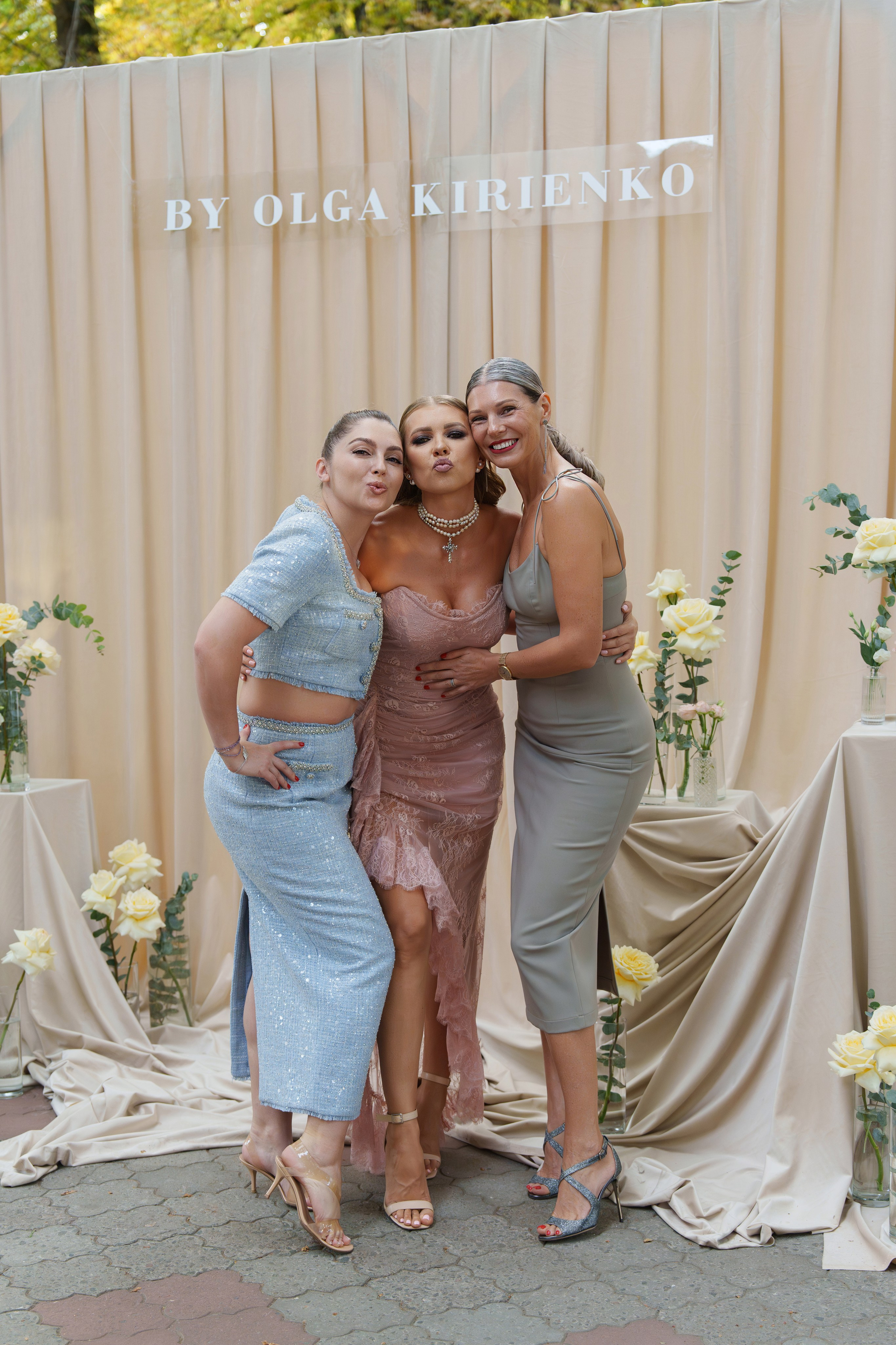 BY OLGA KIRIENKO. Свадебный и репортажный фотограф Элина Козырьянова