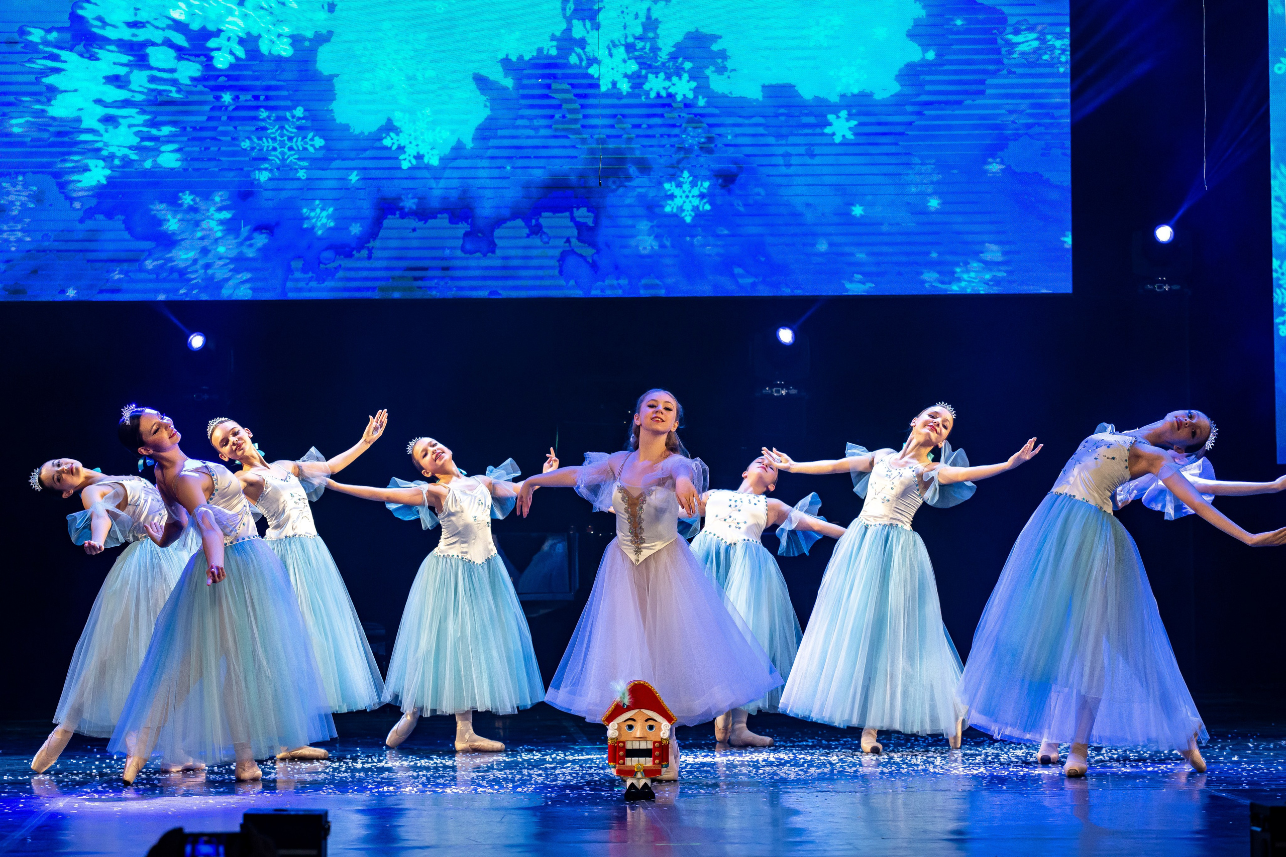 Закрытие года семьи в Сочи Зимний театр. Фотограф в Сочи Юрий Шептаев