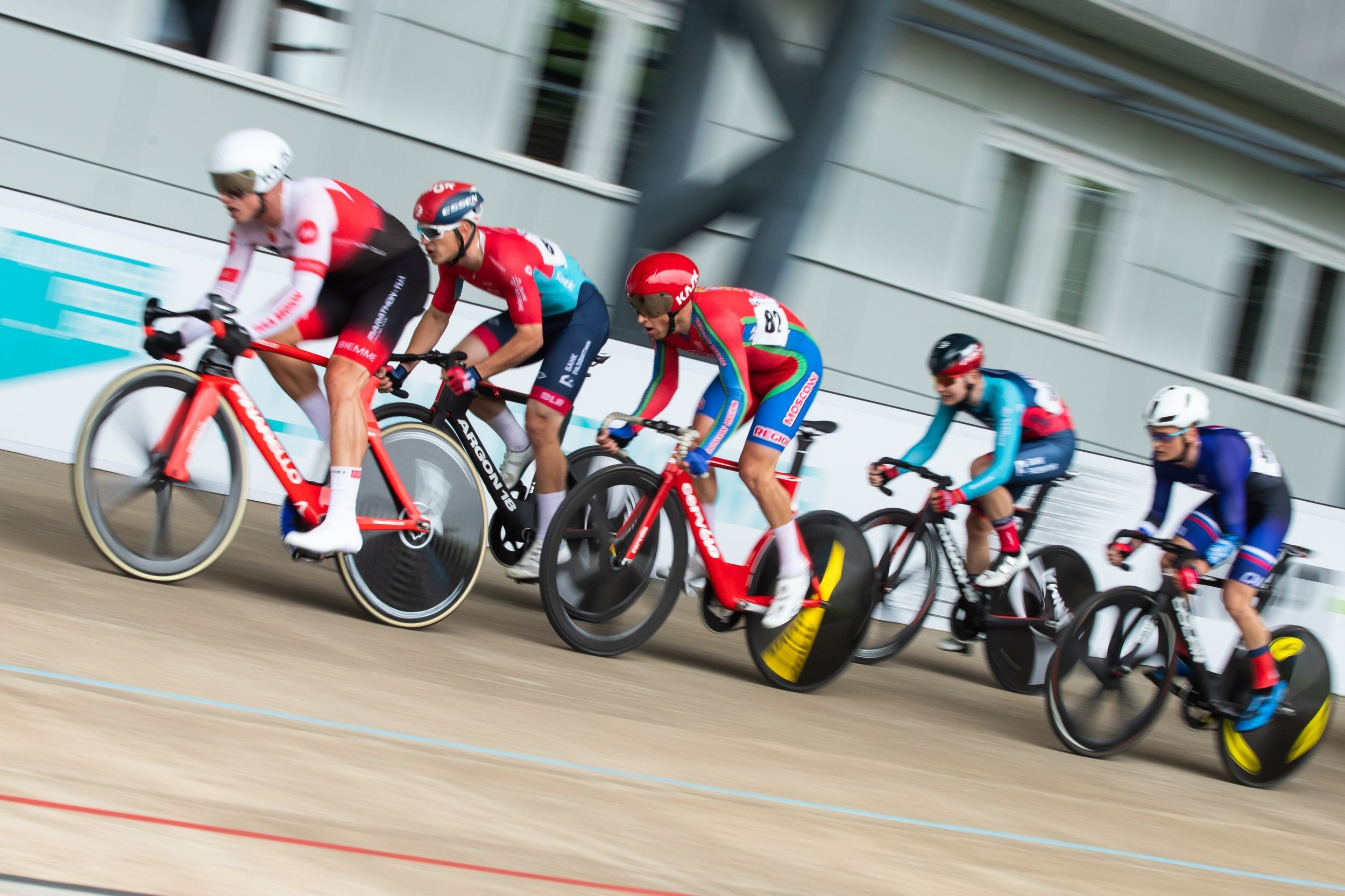 Соревнования по велоспорту «Большой приз Тулы» (19 мая 2023). Репортажный фотограф Алексей Пирязев