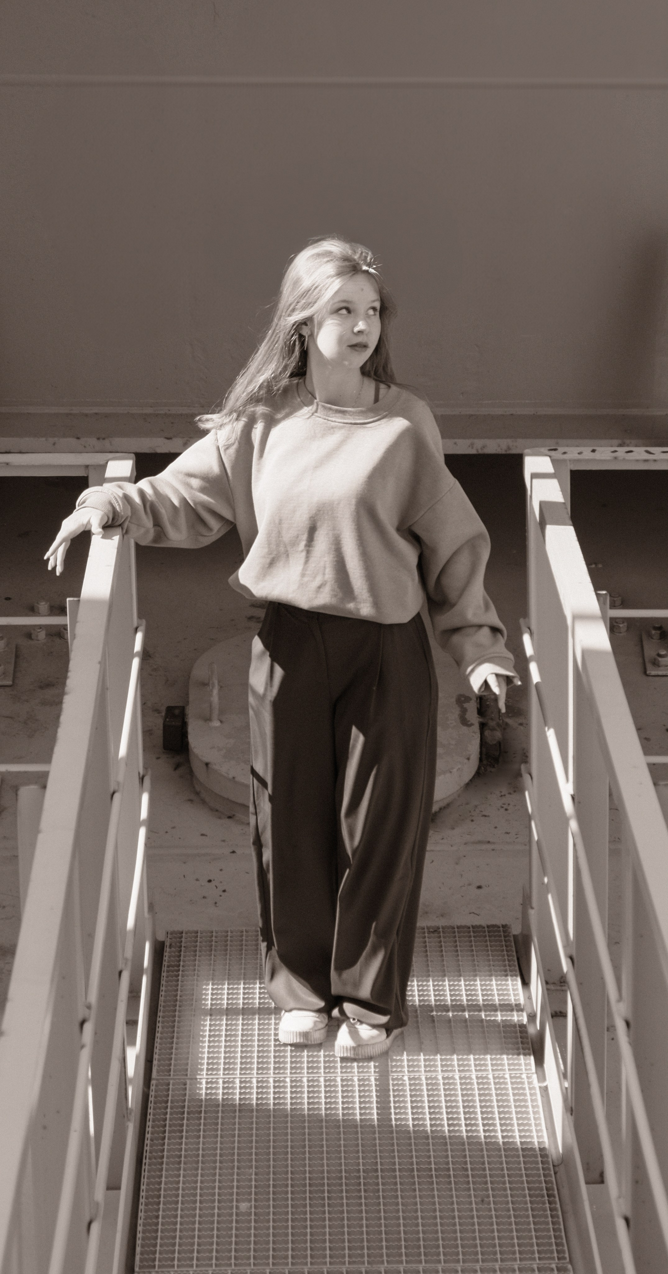 Уличная фотосессия на мосту Бетанкура. Уличный портретный фотограф в Санкт Петербурге Кисель Андрей