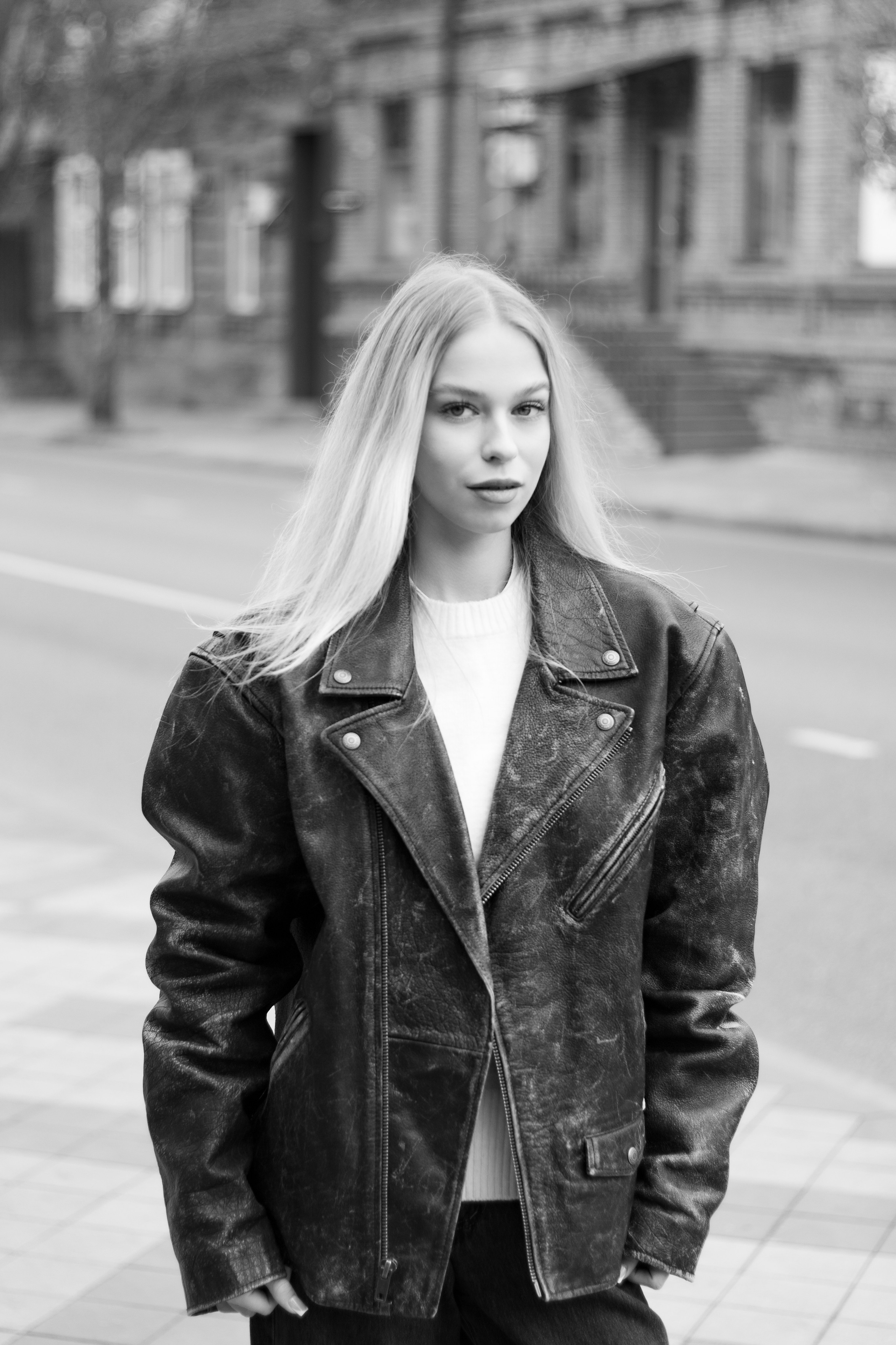 Портрет в городской среде. Фотограф в Краснодаре Кристина Филиппова