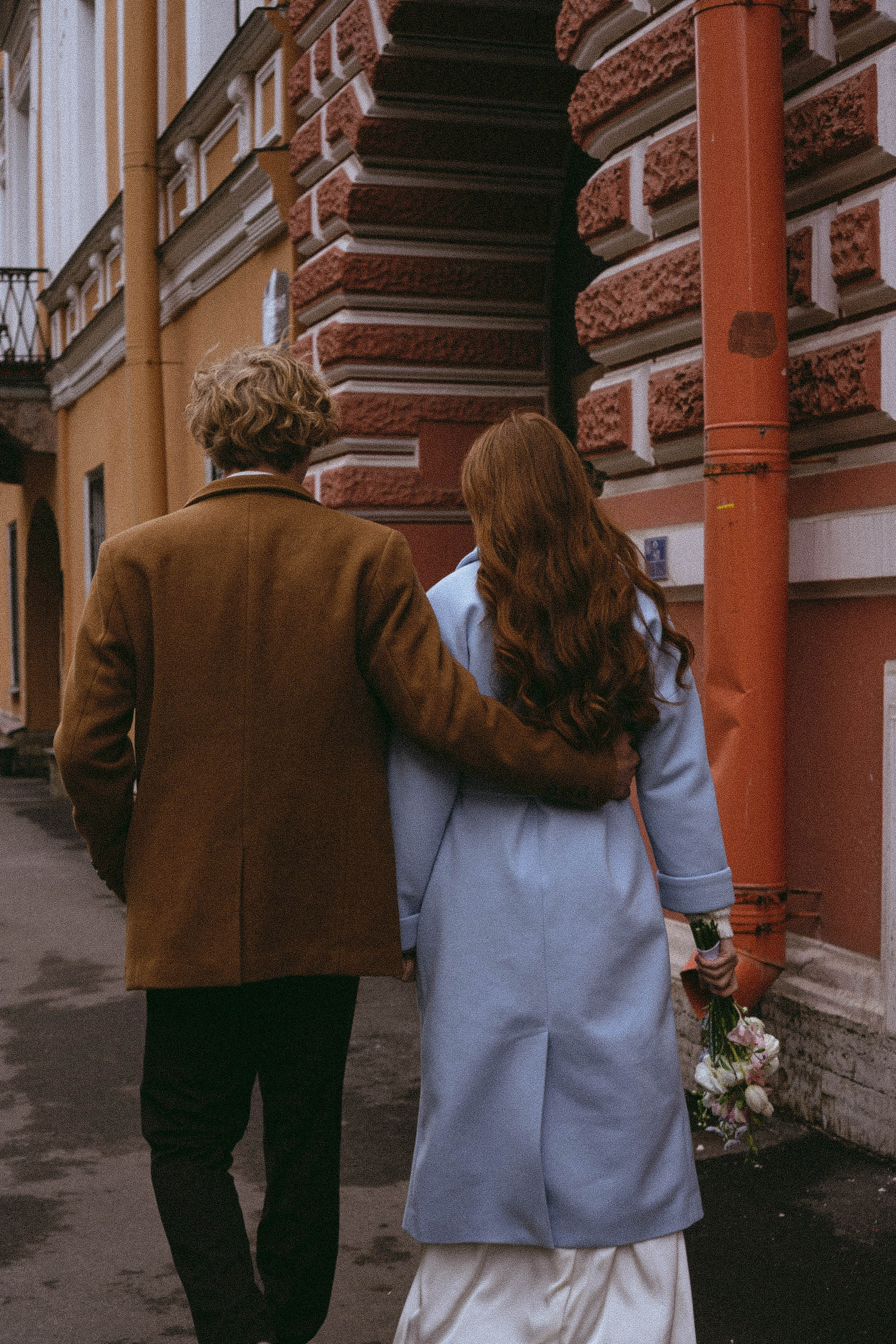 СВАДЕБНАЯ СЬЕМКА В ОТЕЛЕ. СБОРЫ ЖЕНИХА И НЕВЕСТЫ И ТАКЖЕ ТОР И ПОДГОТОВКА К ПРОГУЛКЕ И ПРОГУЛКА ПО ПЕТРОГРАДКЕ. Профессиональный фотограф, Санкт-Петербург — Виктория Богомолова