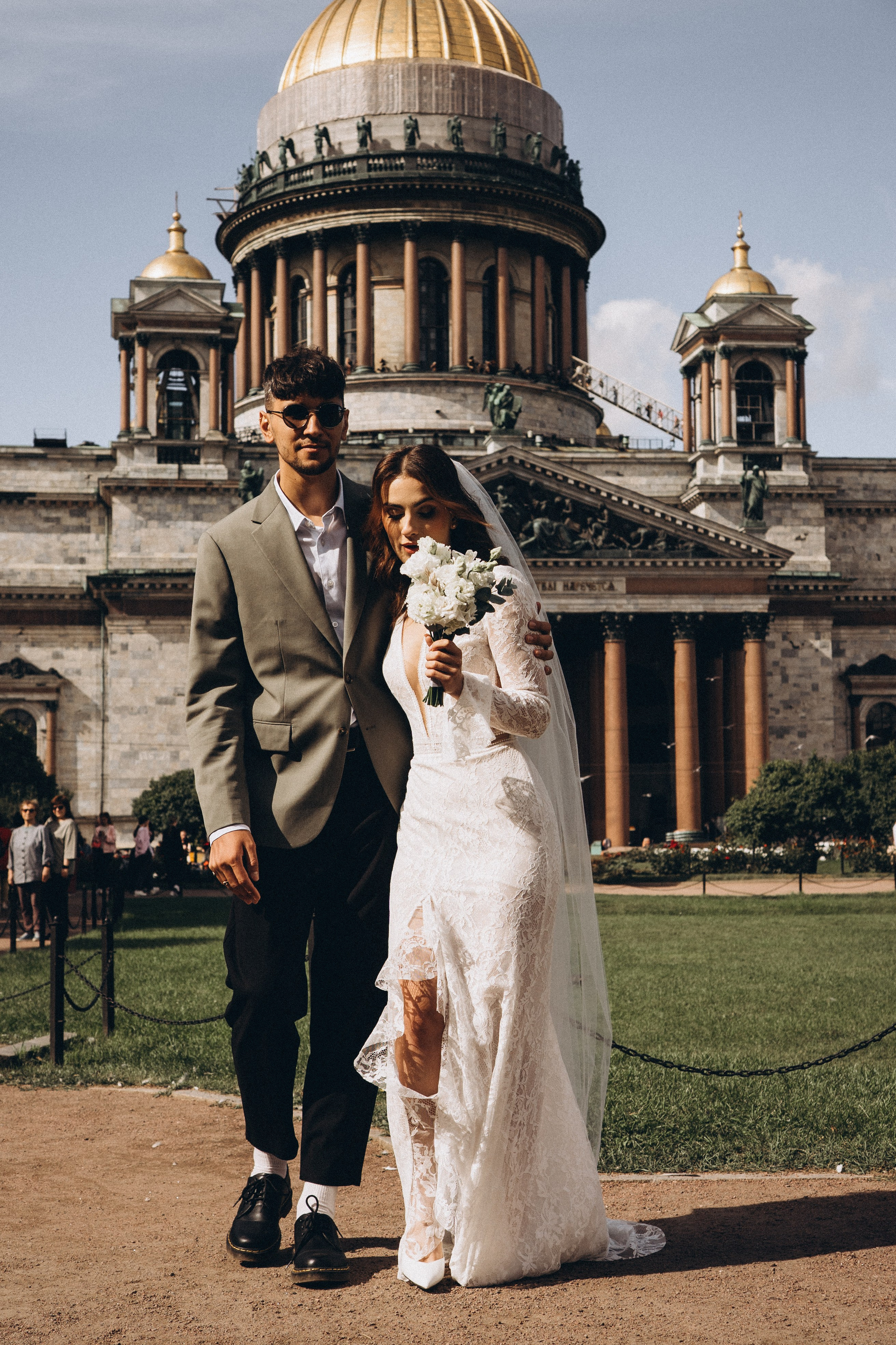 СВАДЕБНАЯ ПРОГУЛКА ВОЗЕ ИСАИКЕВСКОГО СОБОРА АСТОРИИ И ЗАКОНОДАЛЕТНОГО СОБРАНИЯ. Профессиональный фотограф, Санкт-Петербург — Виктория Богомолова