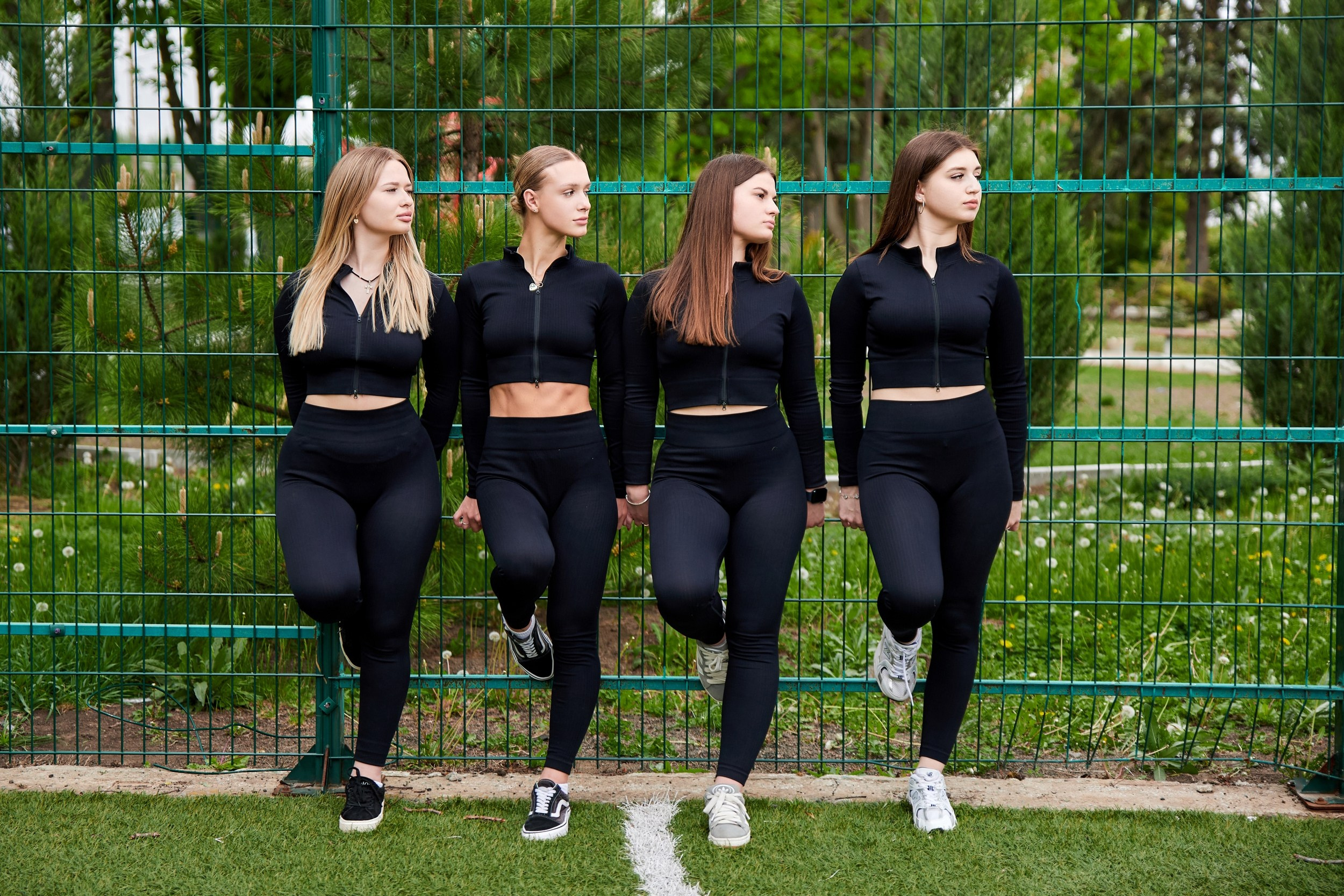 ШКОЛЬНИКИ. УЛИЦА. Фотограф Татаринов Андрей (Донецк / Макеевка)