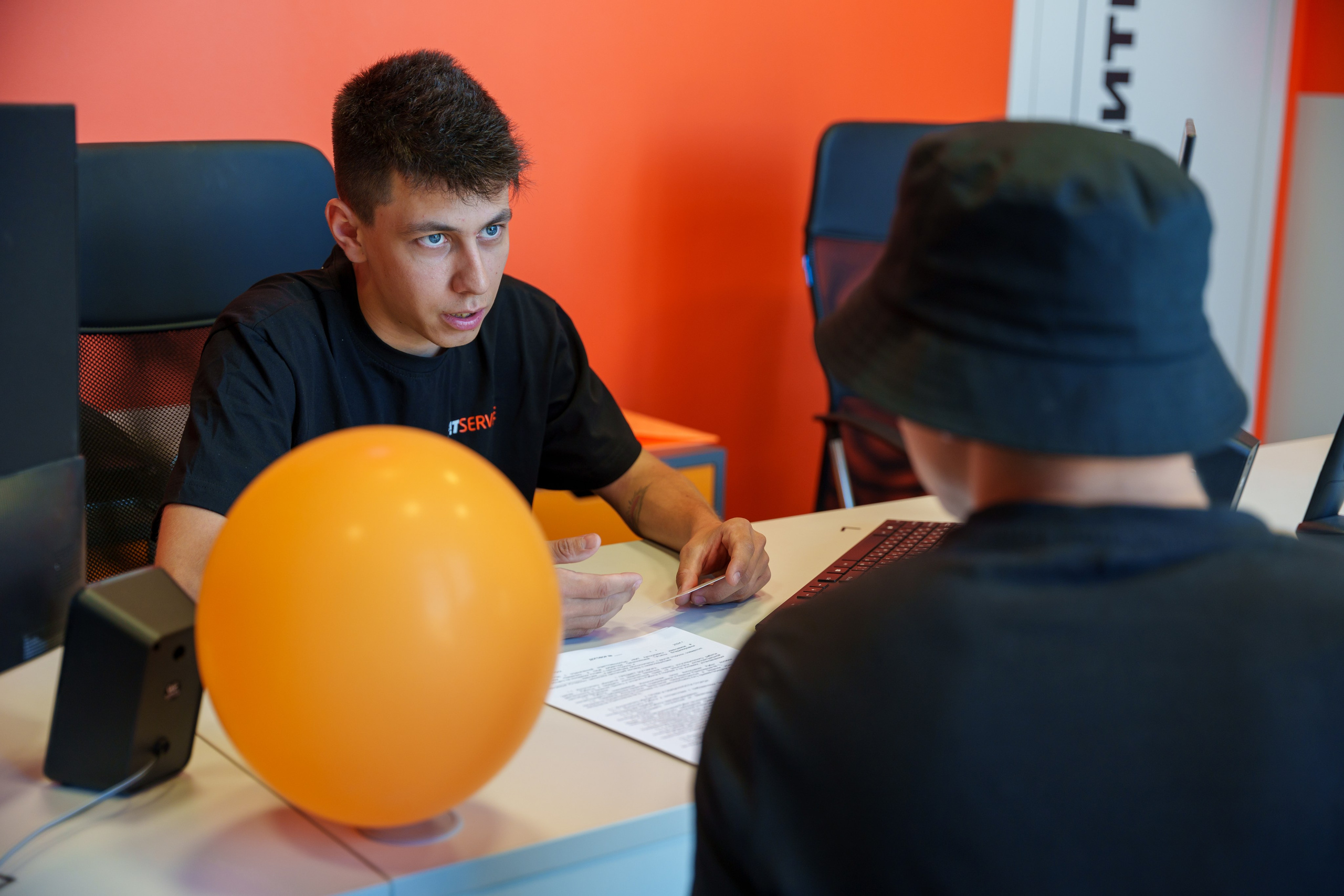 Интерьерная фотосъемка автосервиса Fit Service в Краснодаре — Профессиональная фотосъемка интерьера техцентра в Краснодаресеть СТО. Шедевры для Вас! Фотограф и Видеограф в Краснодаре Пахиев Руслан