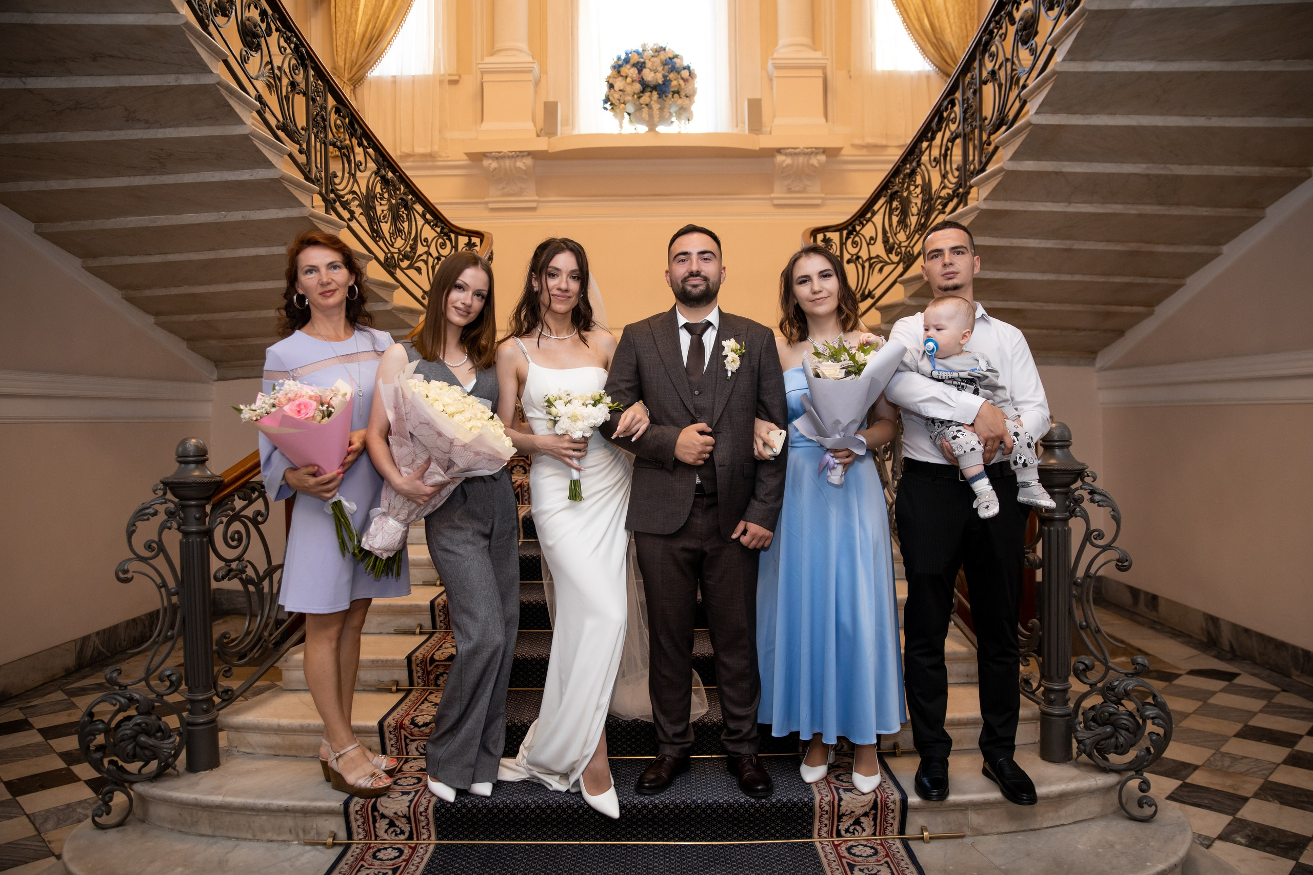 Анна и Александр / Прогулка + ЗАГС. Свадебный и семейный фотограф в Москве Диана Левченко