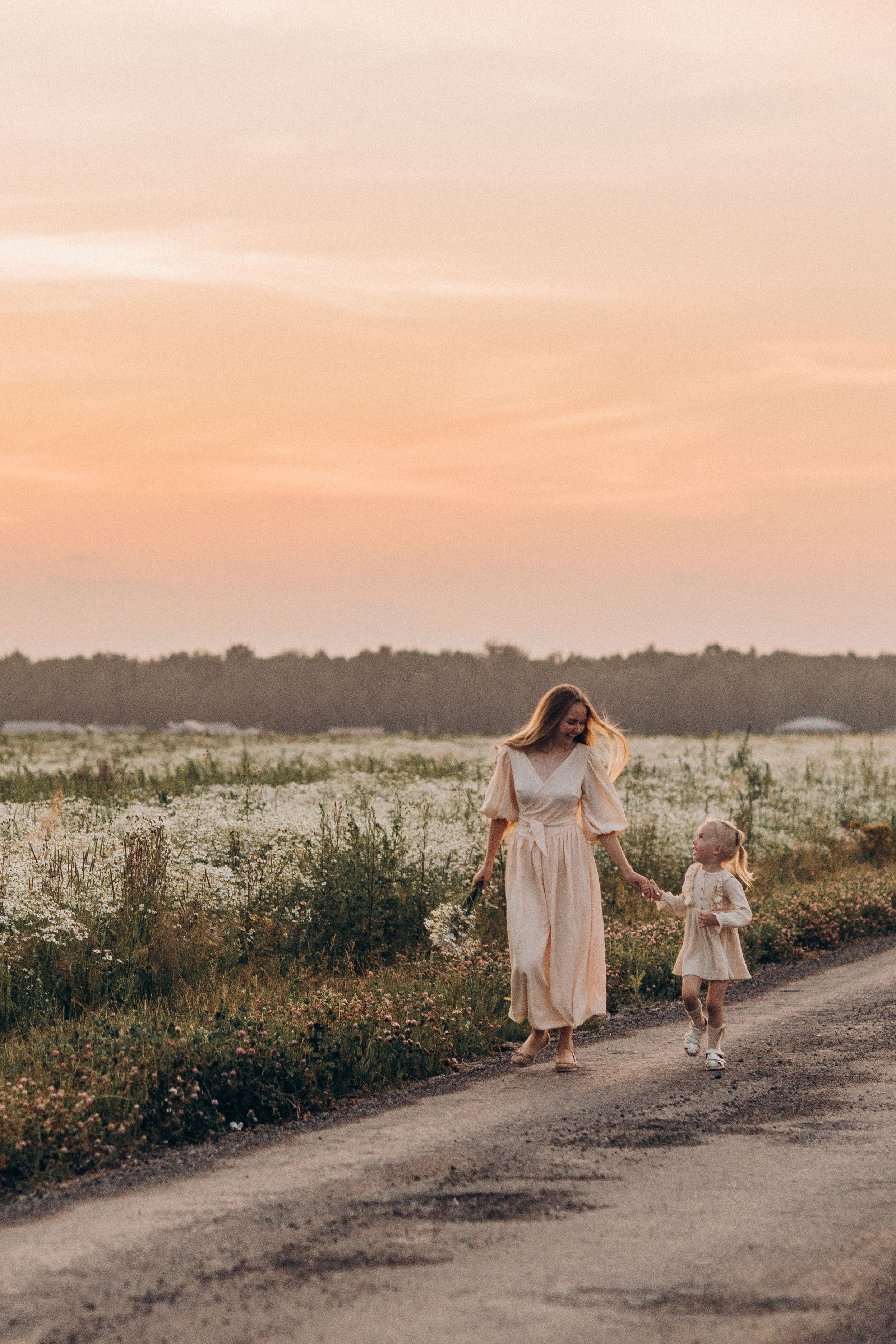 Закат в ромашках. Семейный фотограф в Домодедово и Москве Елена Пичугина