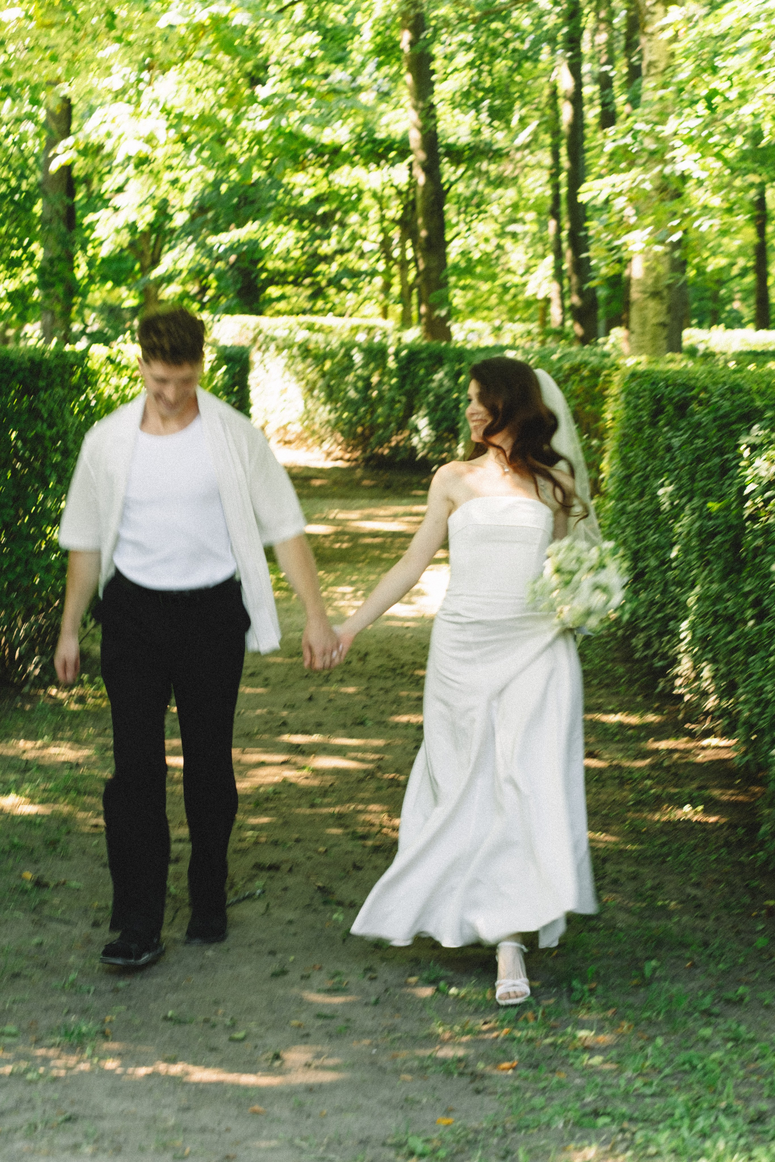 СВАДЕБНАЯ СЬЕМКА В ПЕТЕРГОФЕ И СЬЕМКА РЕПОРТАЖА В ЗАГСЕ ПЕТЕРГОФА. Профессиональный фотограф, Санкт-Петербург — Виктория Богомолова