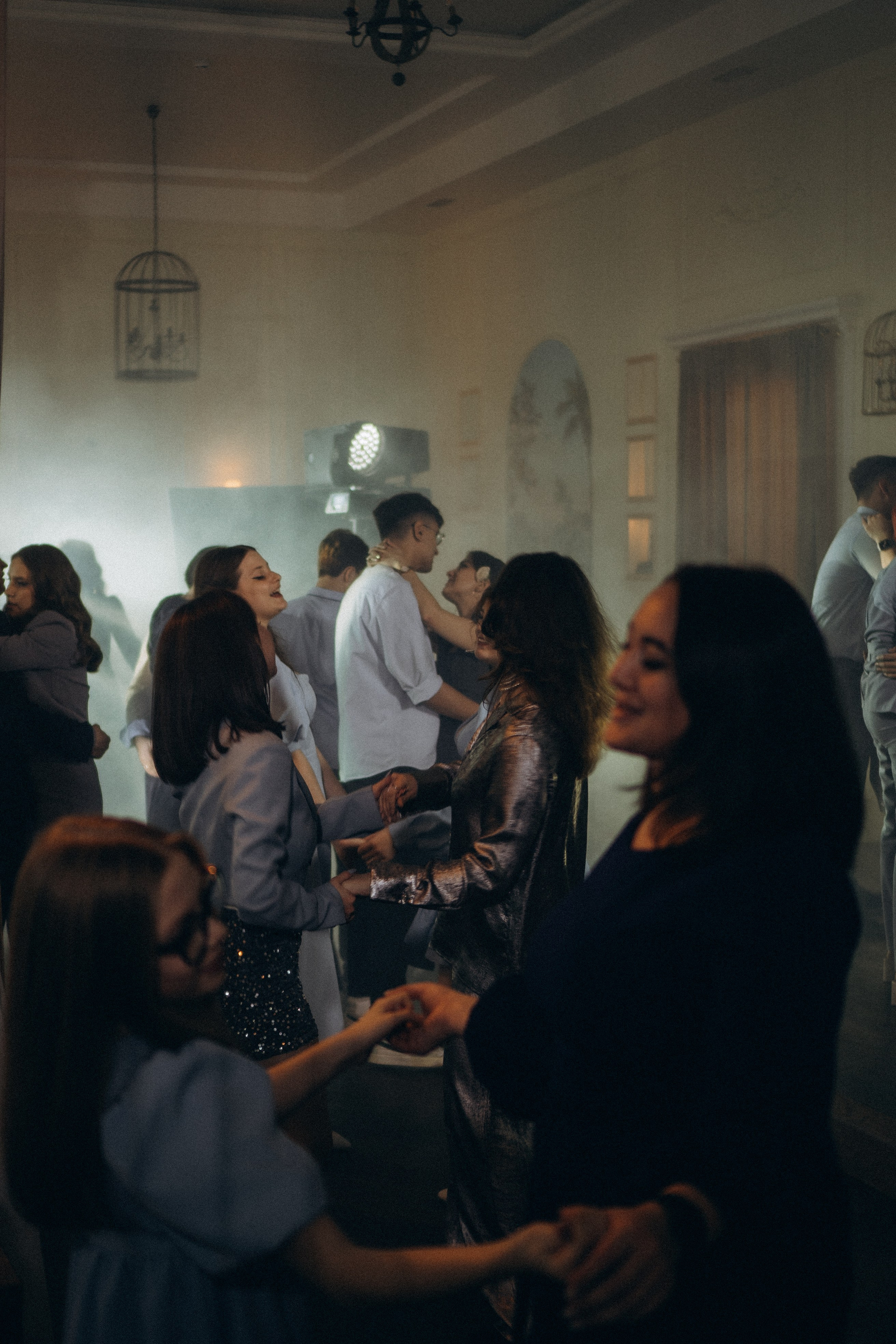 СВАДЕБНАЯ СЬЕМКА СБОРОВ В ОТЕЛЕ И ВЫЕЗД НА ЦЕРЕМОНИЮ (СНЯТО В СИБИРЕ В НИЖНЕВАРТОВСКЕ). Профессиональный фотограф, Санкт-Петербург — Виктория Богомолова