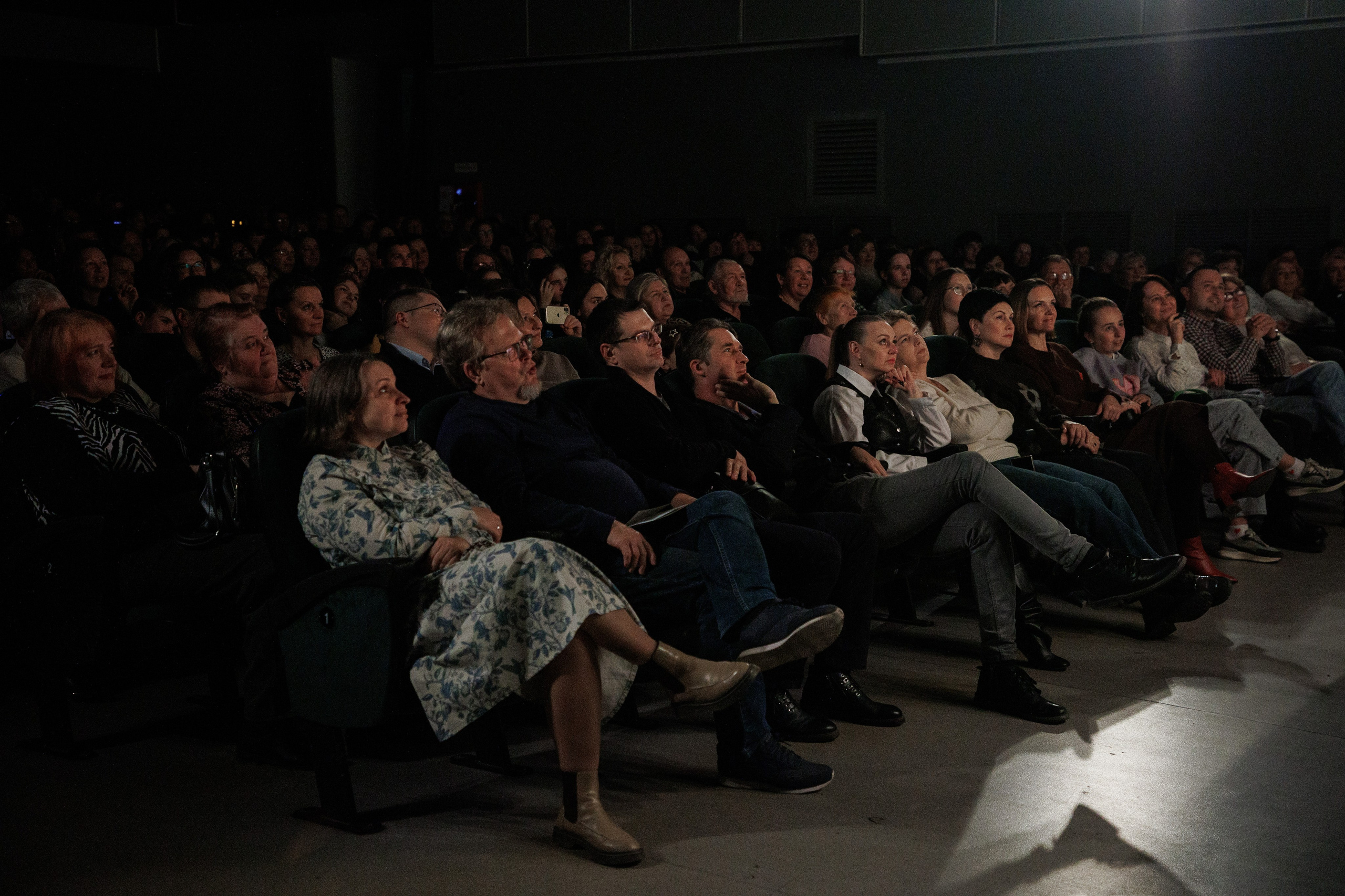 МХАТ. Новый квадрат. Фотограф городских и семейных событий Артем Карпухин