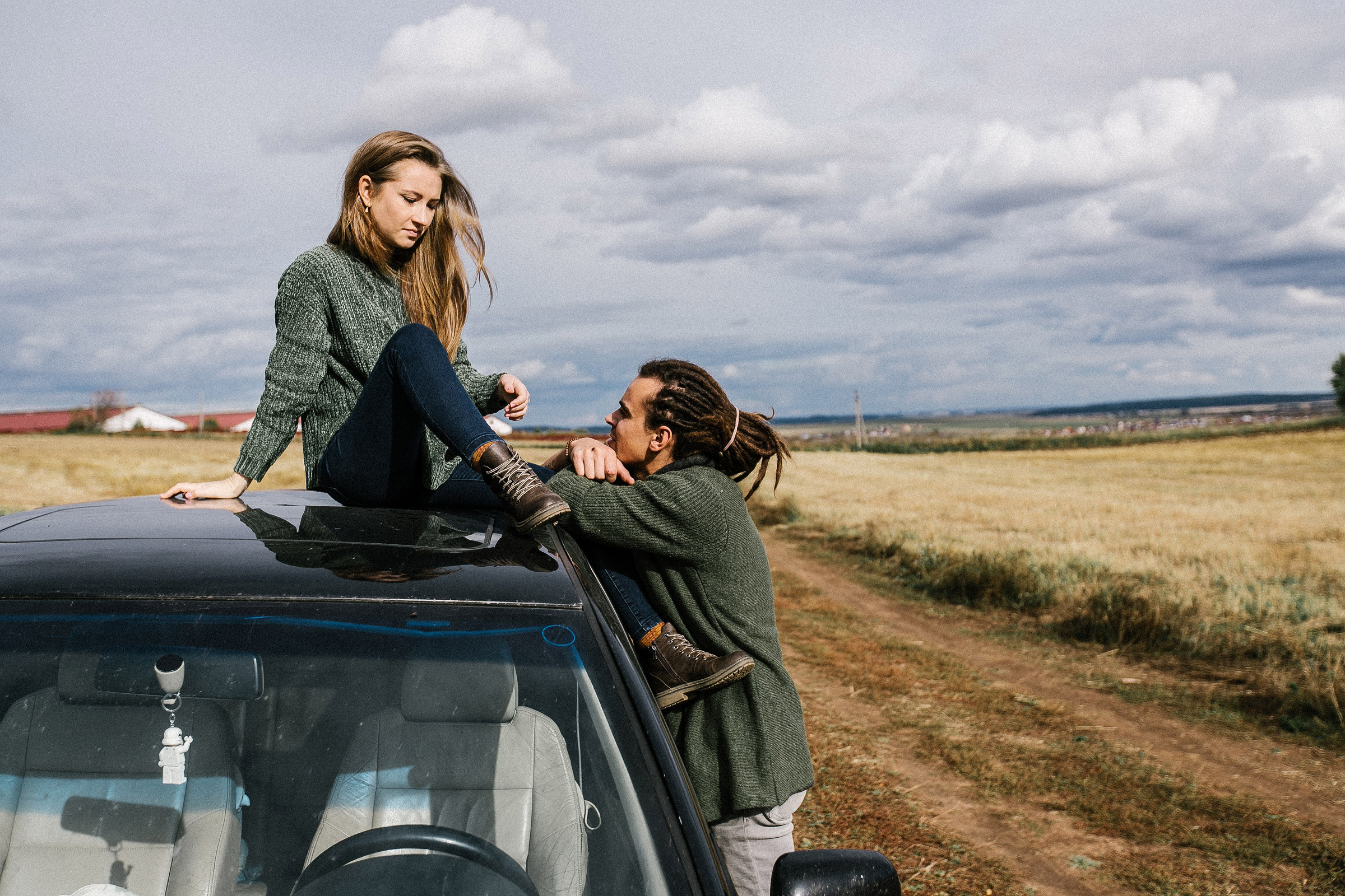 Фотосессия в поле. Свадебный фотограф Элли Федосеева