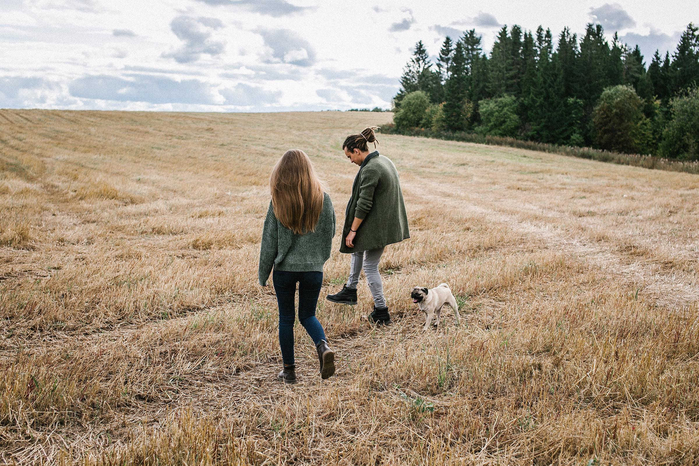 Фотосессия в поле. Свадебный фотограф Элли Федосеева