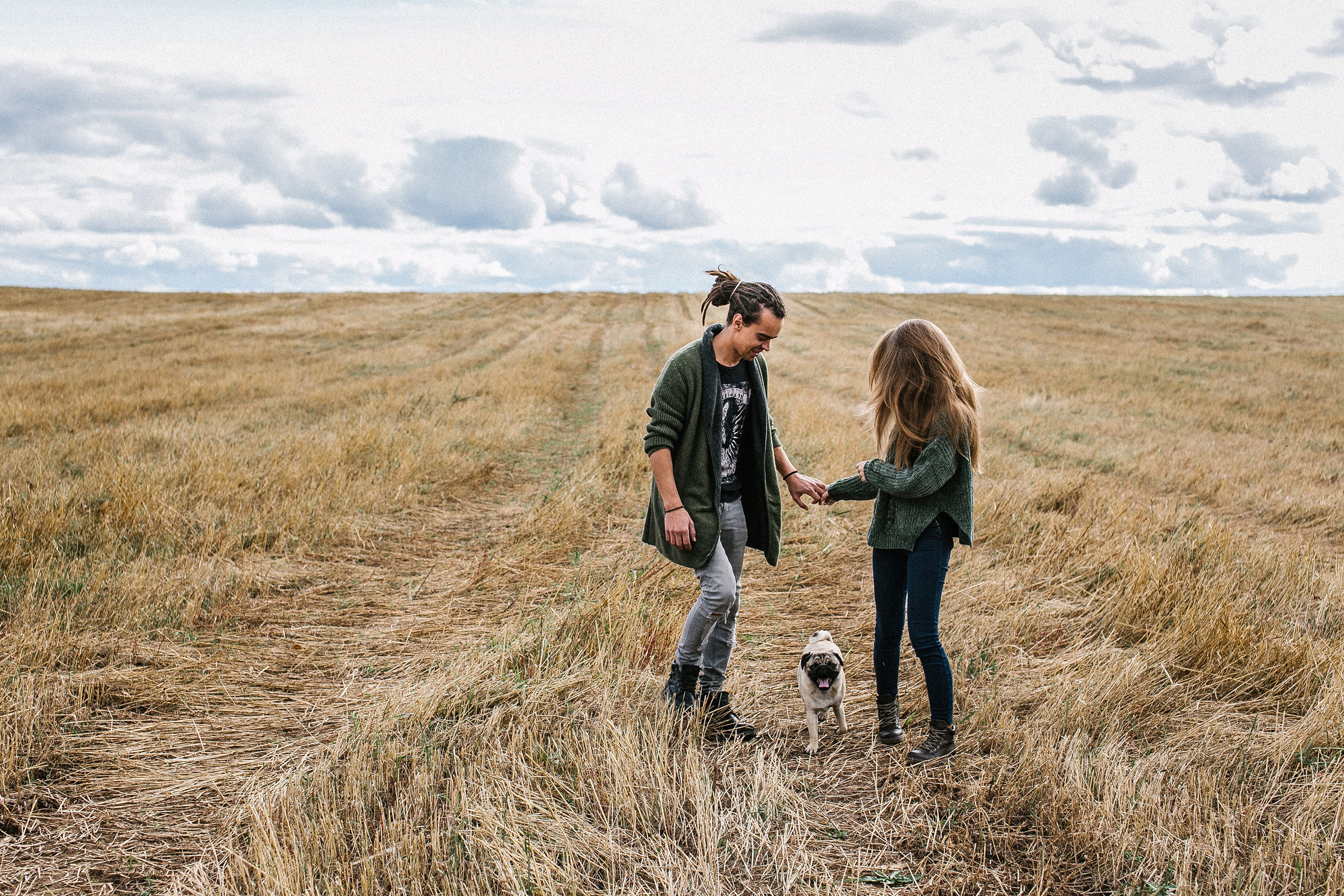 Фотосессия в поле. Свадебный фотограф Элли Федосеева