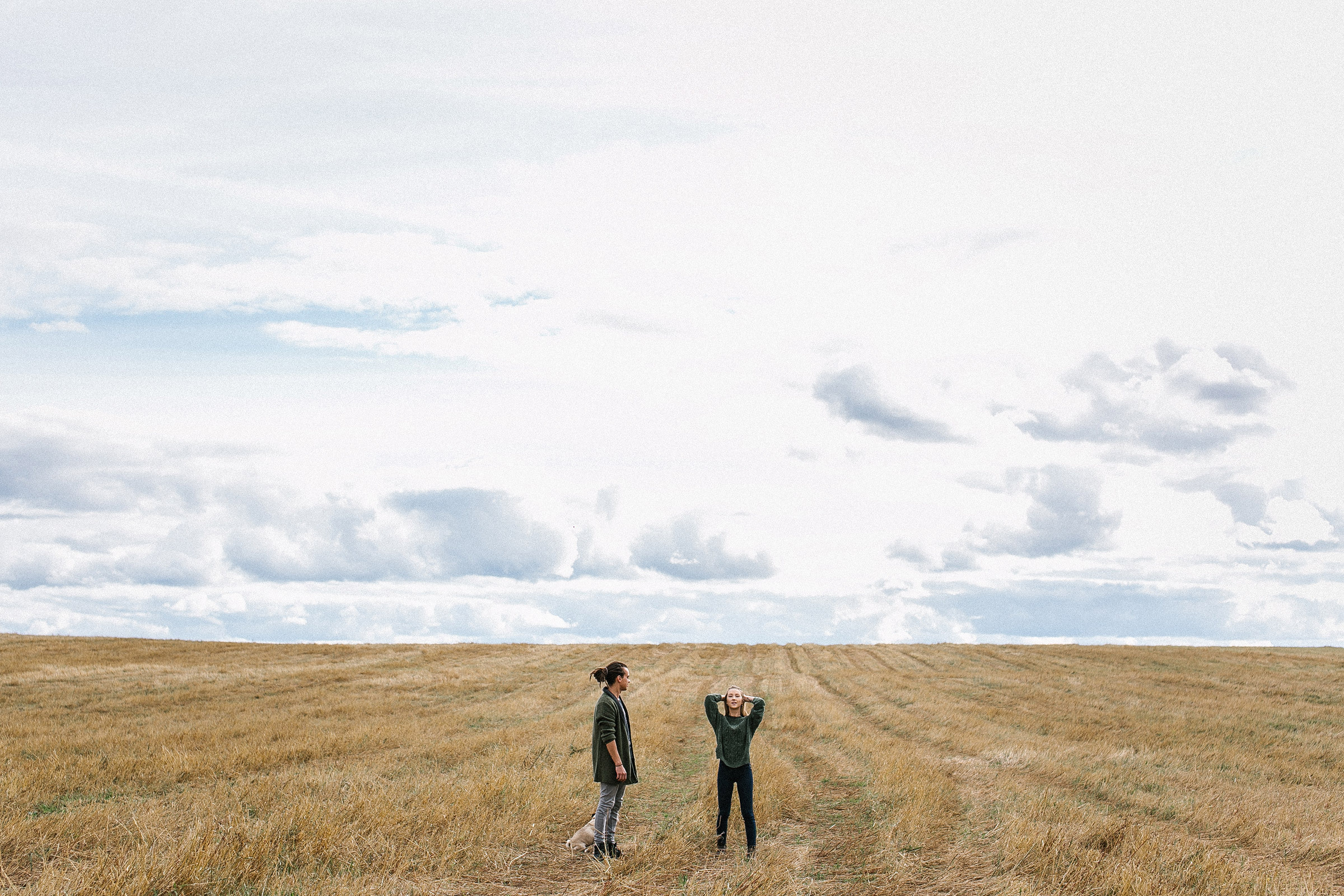 Фотосессия в поле. Свадебный фотограф Элли Федосеева