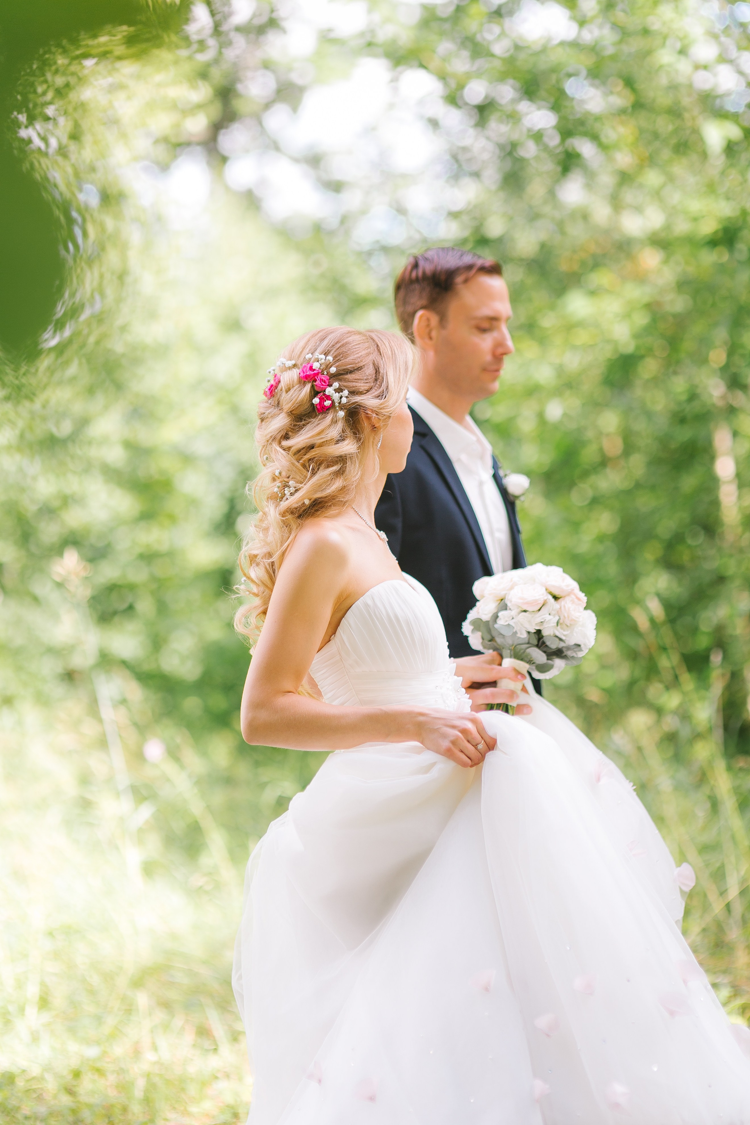 Свадебная прогулка в Ярославле. Свадебный и репортажный фотограф в Ярославле и Санкт-Петербурге Роман Микрюков