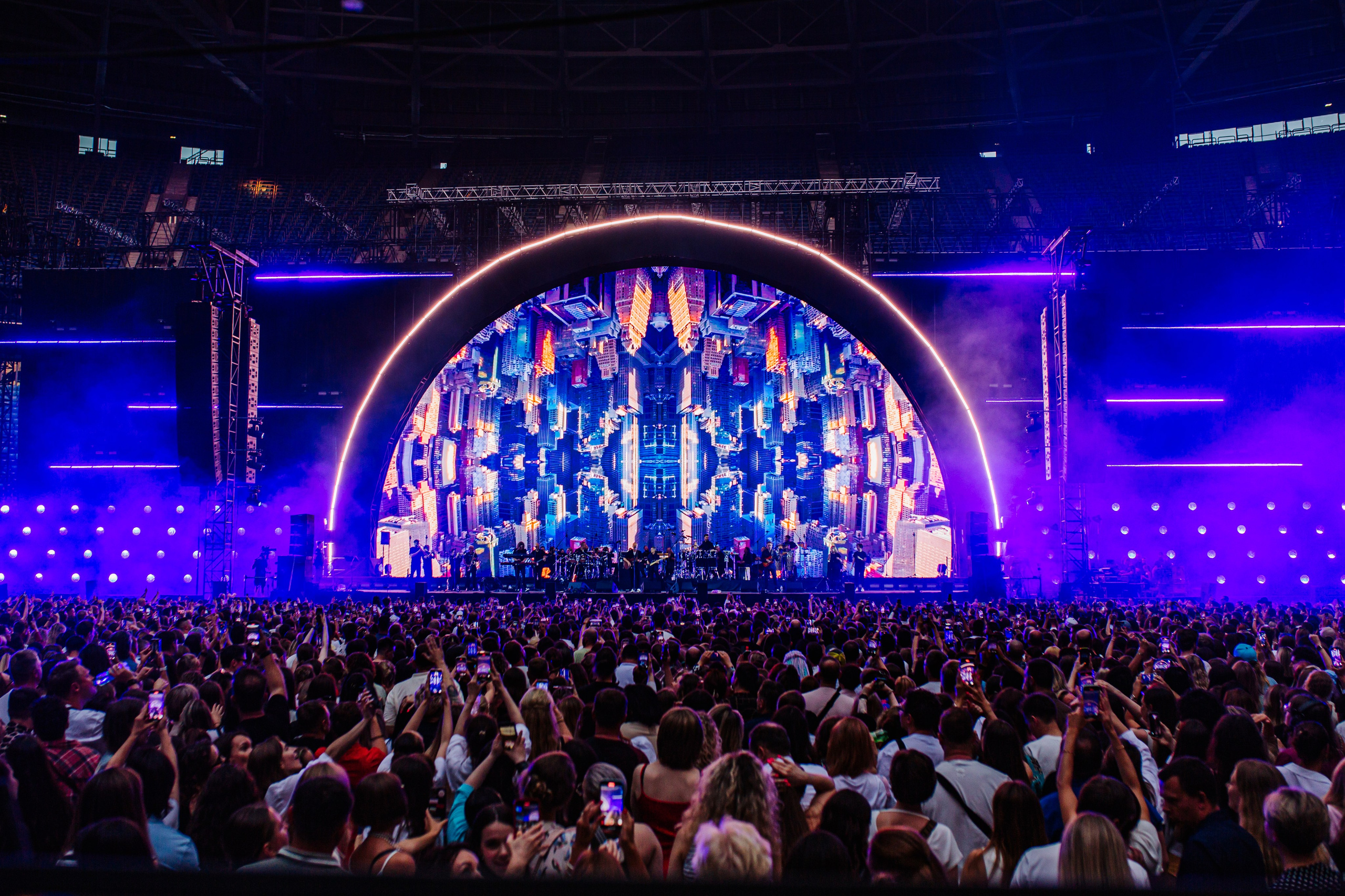 ЛЕОНИД АГУТИН / САНКТ-ПЕТЕРБУРГ / 2024. OOPS