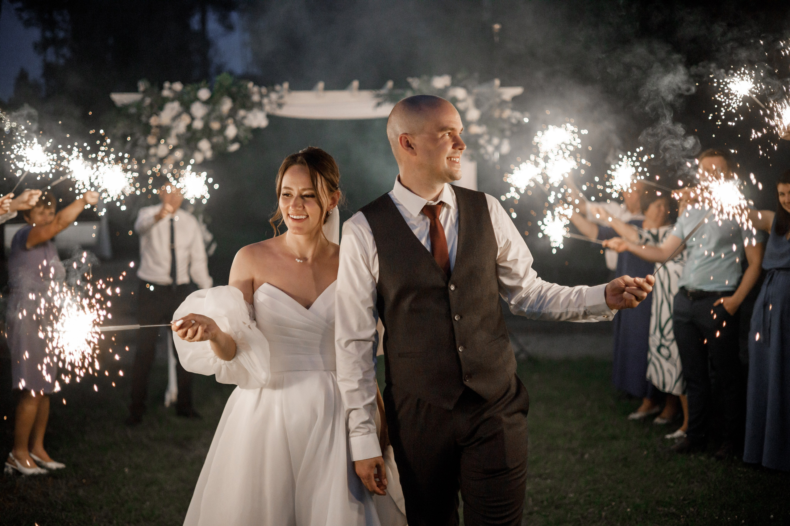 Полина и Дмитрий, загородный клуб «Барин», ЗАГС в г. Пушкино. Свадебный и репортажный фотограф (Москва, Королев и другие)