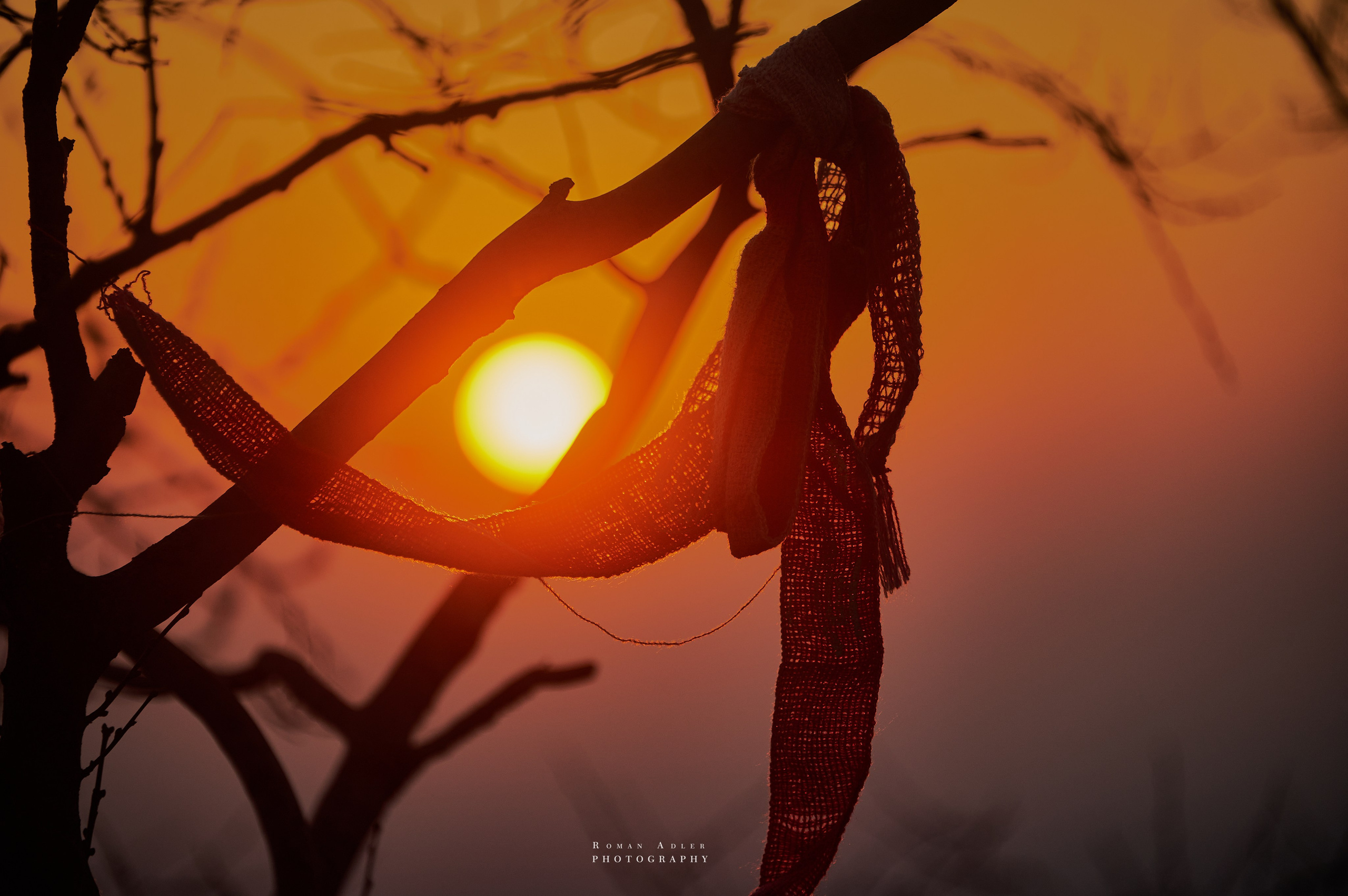 Рассвет на храмовой горе Юнмень. Цинчжоу. 