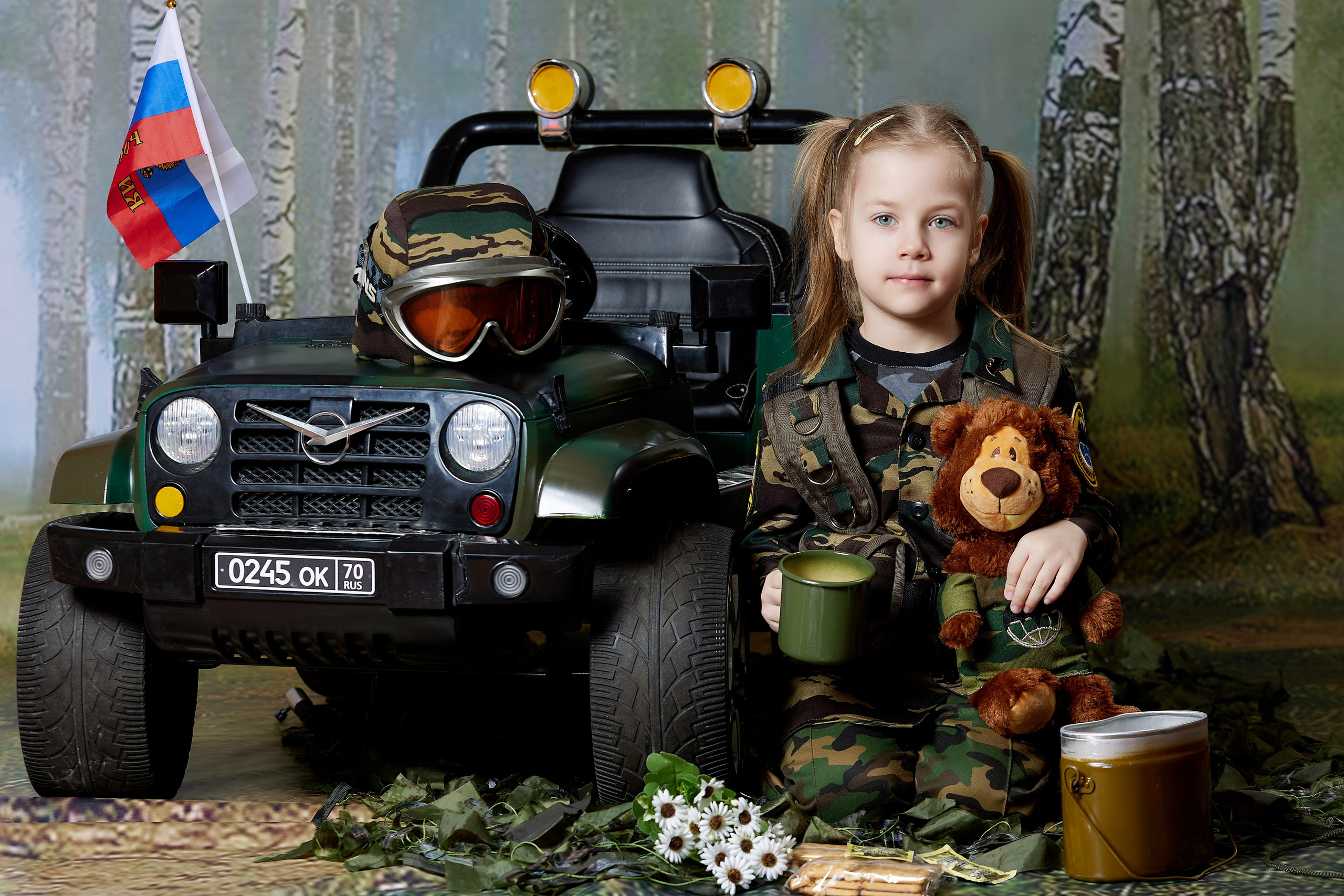 Военный автомобиль. Детская выездная фотостудия